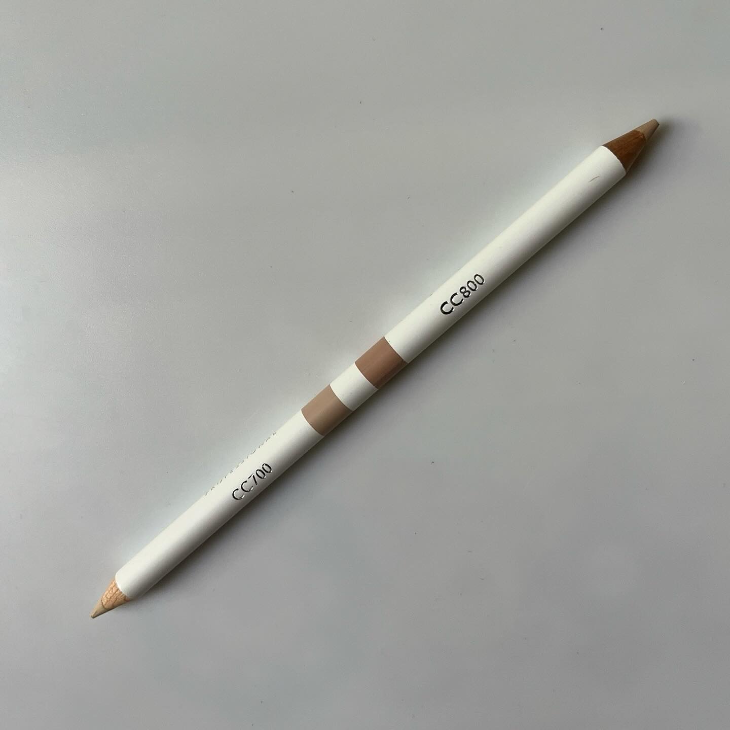 Courcelles コンシーラー ペンシルのクチコミ「韓国のメイクアップアーティストたちと有名アイドルが愛用のメイクブランド

Courcelles.....」（3枚目）