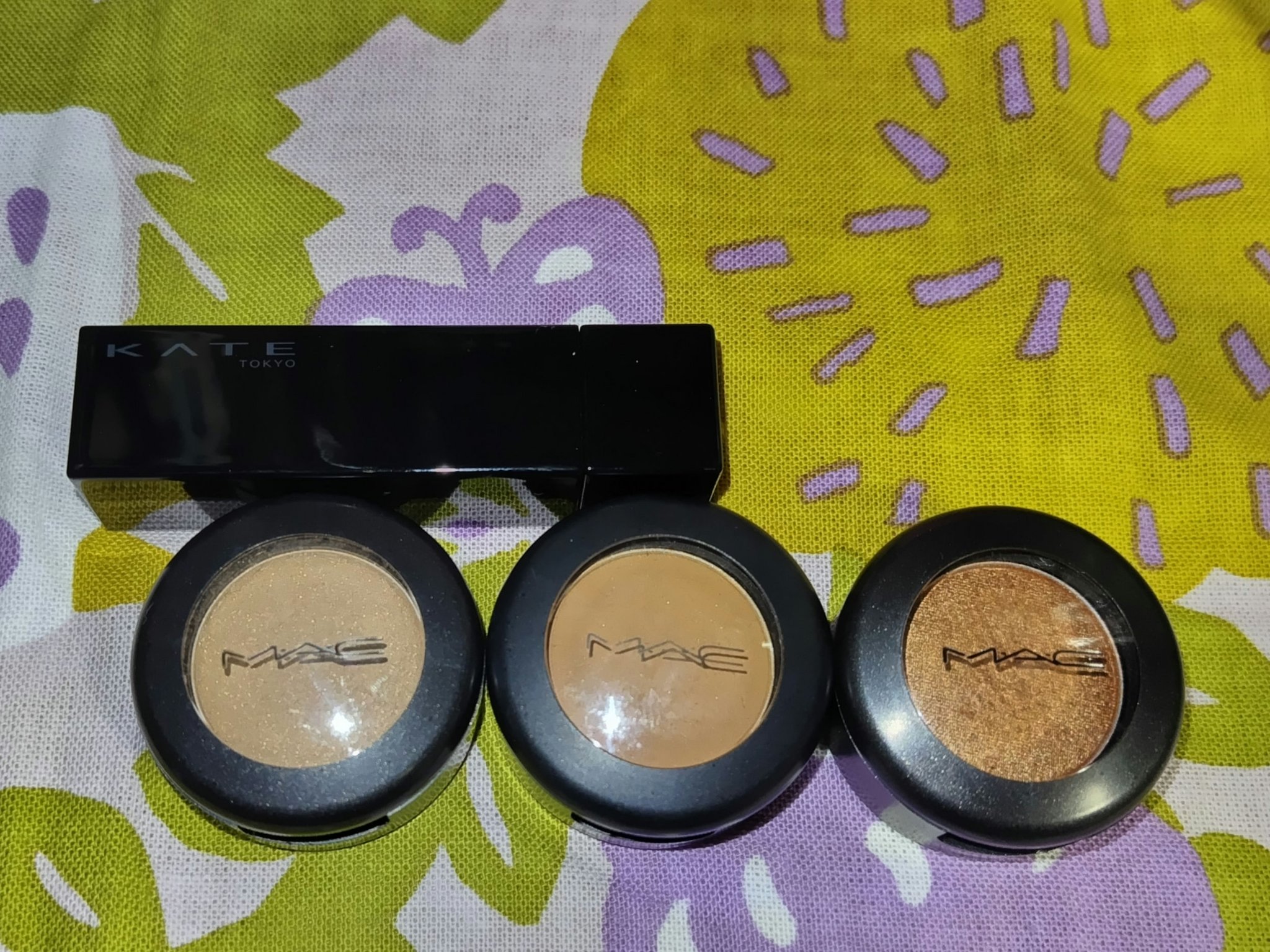 スモール アイシャドウ/M・A・C/単色アイシャドウを使ったクチコミ（1枚目）