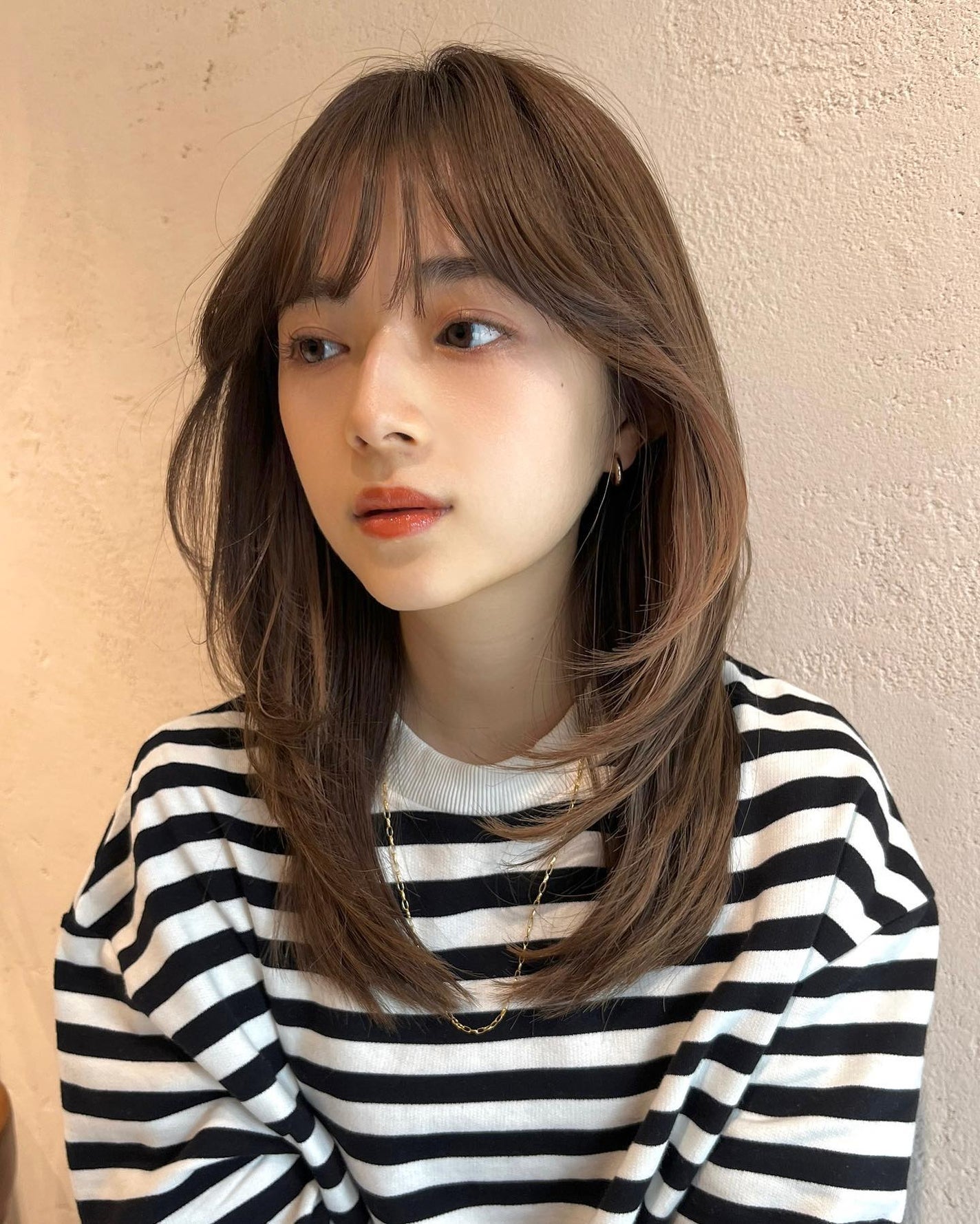 HARUNA on LIPS 「おしゃれなナチュラルヘア✨.韓国っぽく🌟たっぷりレイヤーで簡単..」(3枚目)