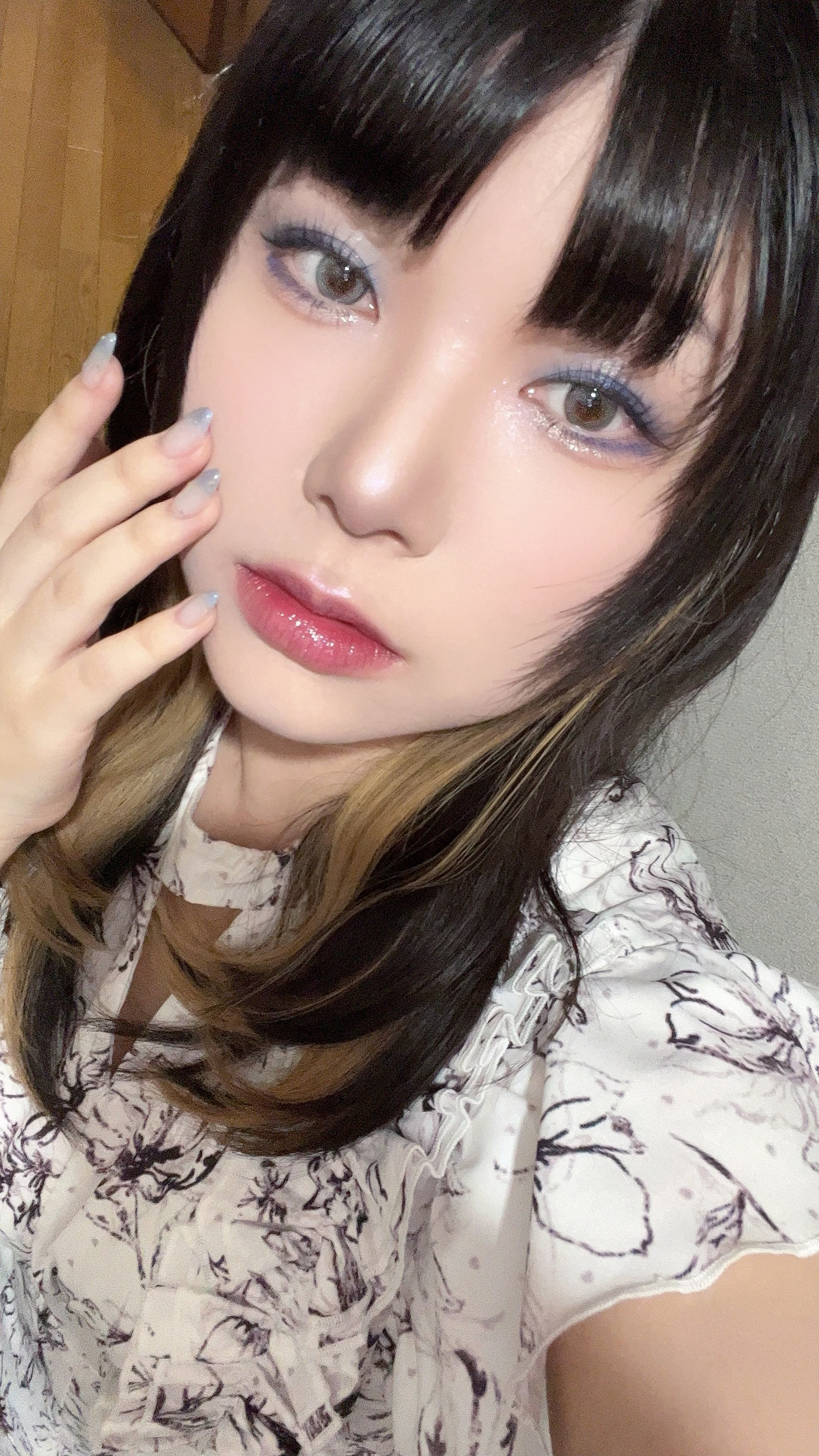 フラワーノーズ リトルエンジェルコレクション 9色アイシャドウパレット 02 Weeping Angel(哭泣天使)/FlowerKnows/アイシャドウパレットを使ったクチコミ（2枚目）