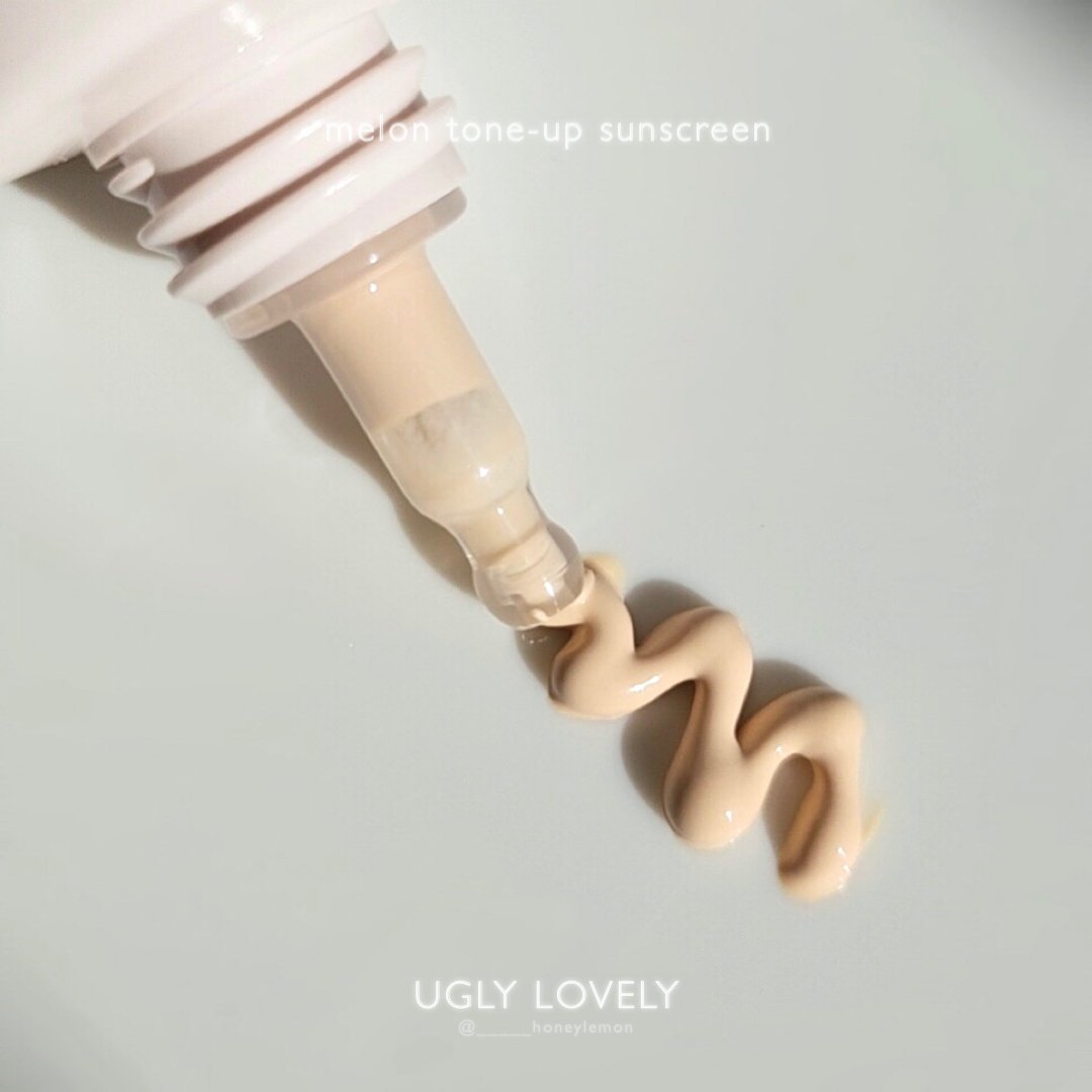 メロントーンアップ日焼け止め/UGLY LOVELY/日焼け止めローションを使ったクチコミ（2枚目）