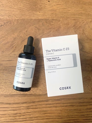 🌟COSRX　ザ・ビタミンC23セラム　The  Vitamin C 23 Serum

夏にバズったのを今更使います😂でも冬でもビタミンは大事！！よね！！

噂によるとオ○ジの諭吉美容液とほぼ近いビタ