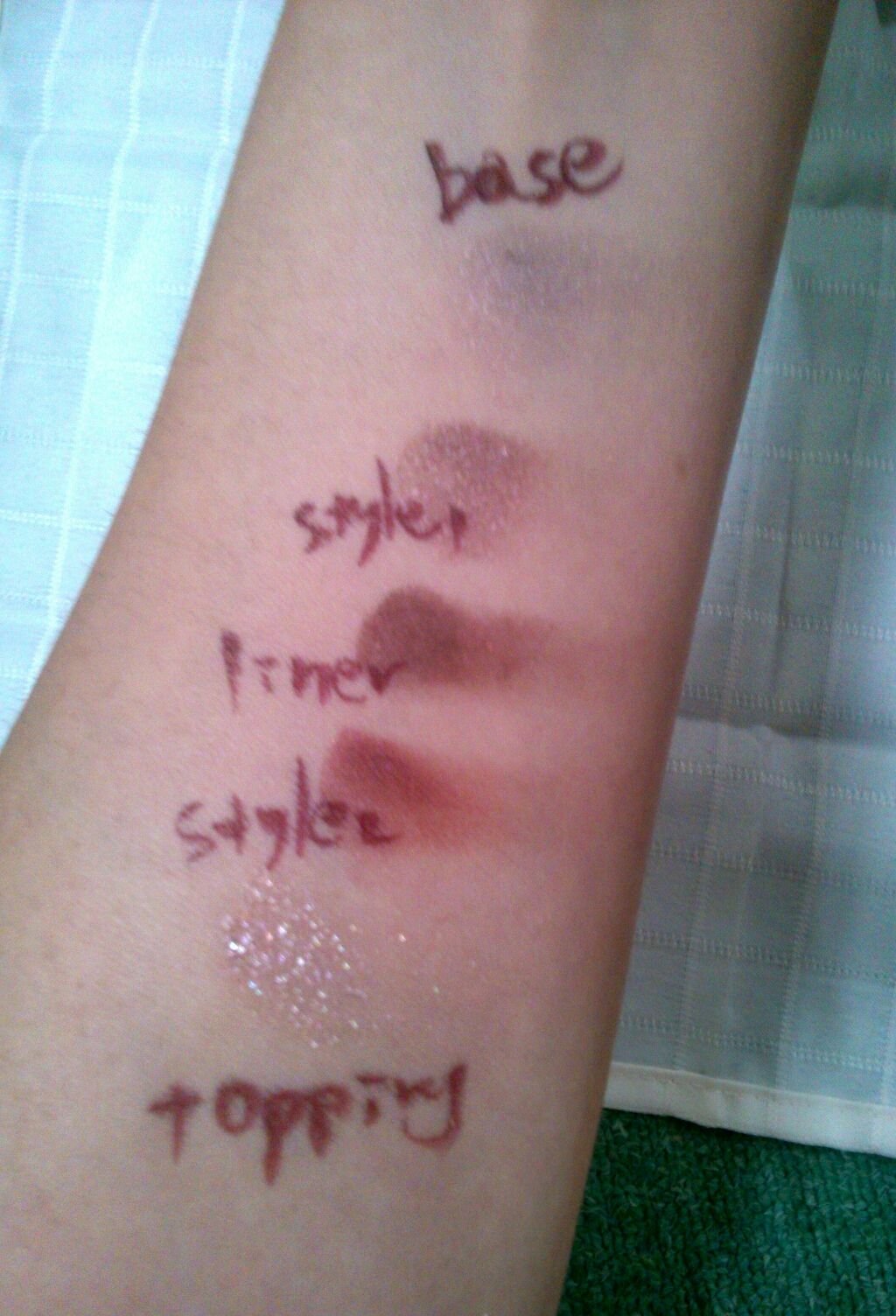 【旧品】パーフェクトスタイリストアイズ/キャンメイク/アイシャドウパレットを使ったクチコミ（3枚目）