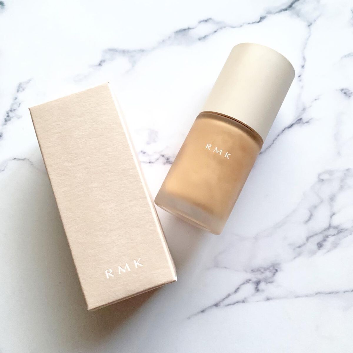 RMK リクイドファンデーション フローレスカバレッジ/RMK/リキッドファンデーションを使ったクチコミ（2枚目）