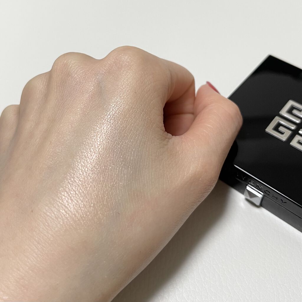 タン・クチュール・シマー・パウダー No.01 シマー・ピンク/GIVENCHY/プレストパウダーを使ったクチコミ（2枚目）