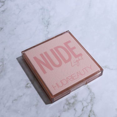 NUDE obsessions  Nude Light/Huda Beauty/アイシャドウパレットを使ったクチコミ（1枚目）