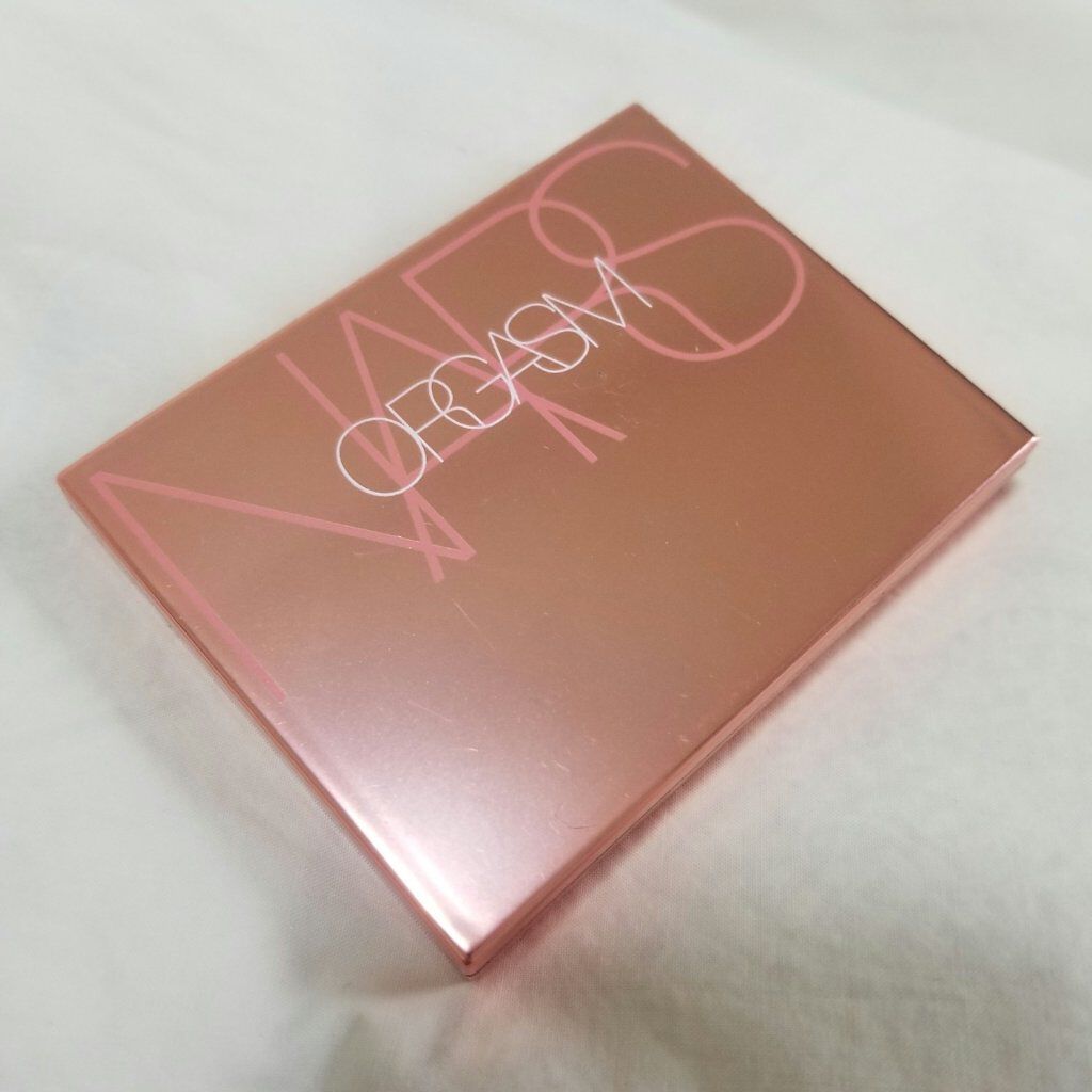 
◎NARS
　→BLUSH 
　　01757 ORGASM

--------------->

2019年の限定アイテムで、アイコニックなオーガズムのオーバーサイズアイテムです😺
言わずもがなの人気アイテム！
コンパクトも大きめなので