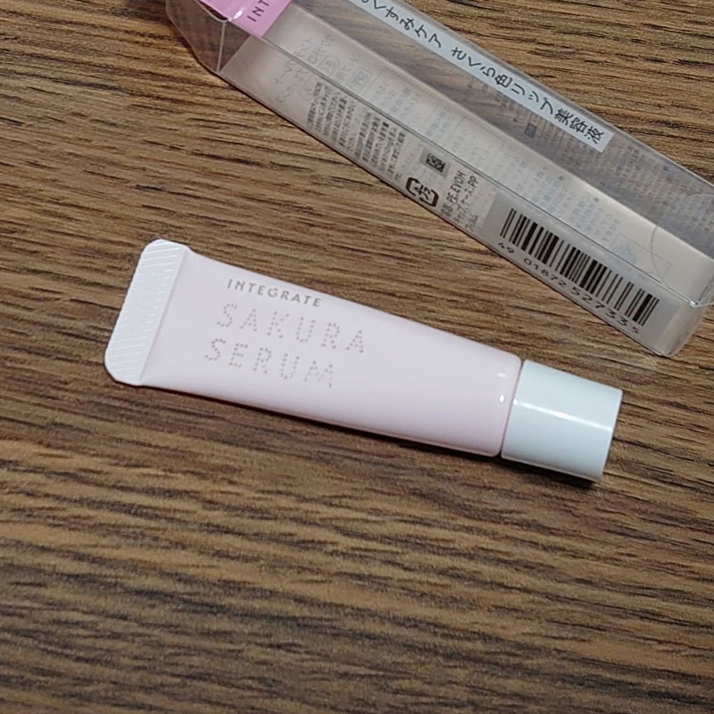 サクラドロップエッセンス/インテグレート/リップケアを使ったクチコミ（2枚目）