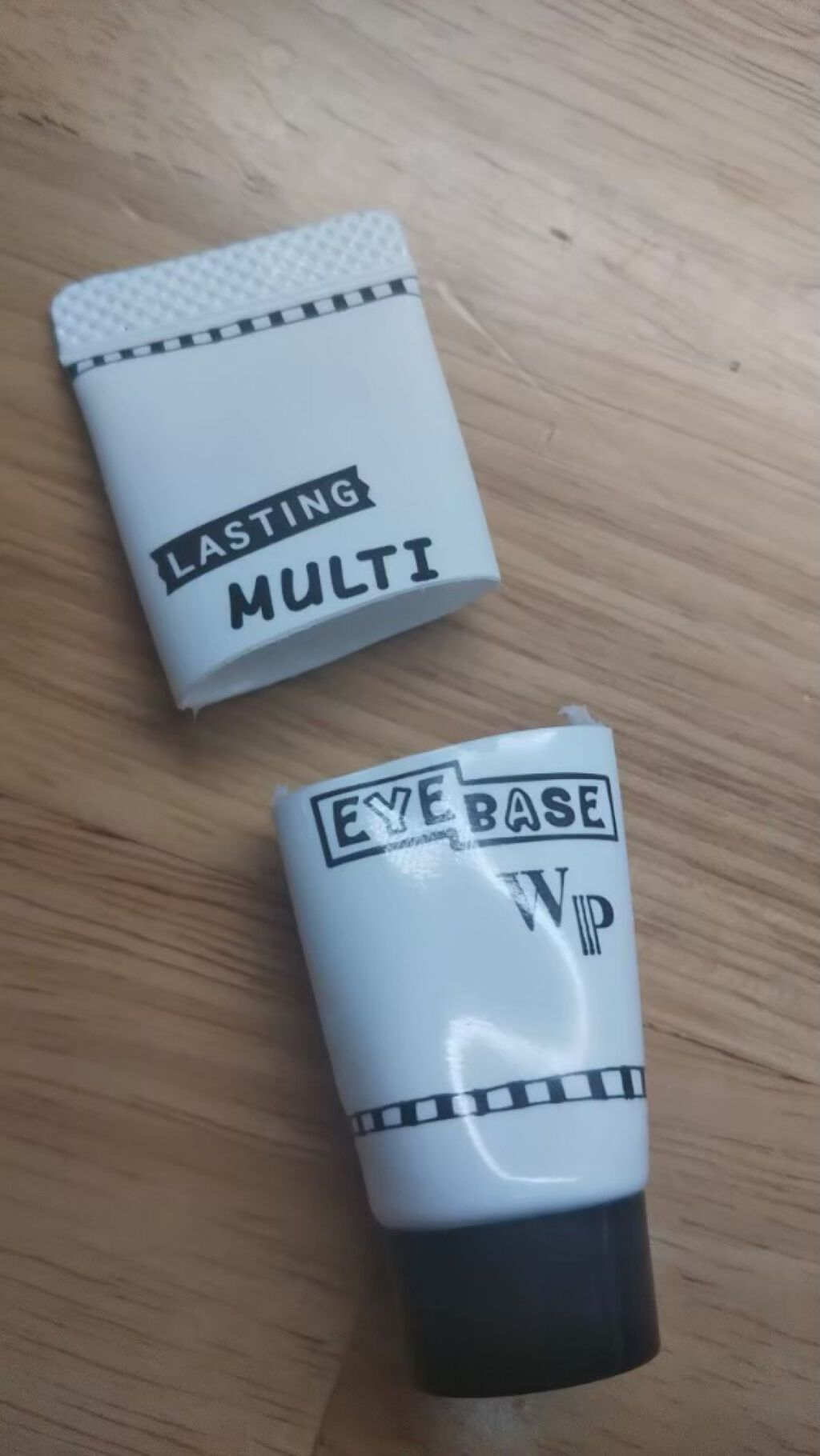 ラスティングマルチアイベース WP/キャンメイク/アイシャドウベースを使ったクチコミ（2枚目）