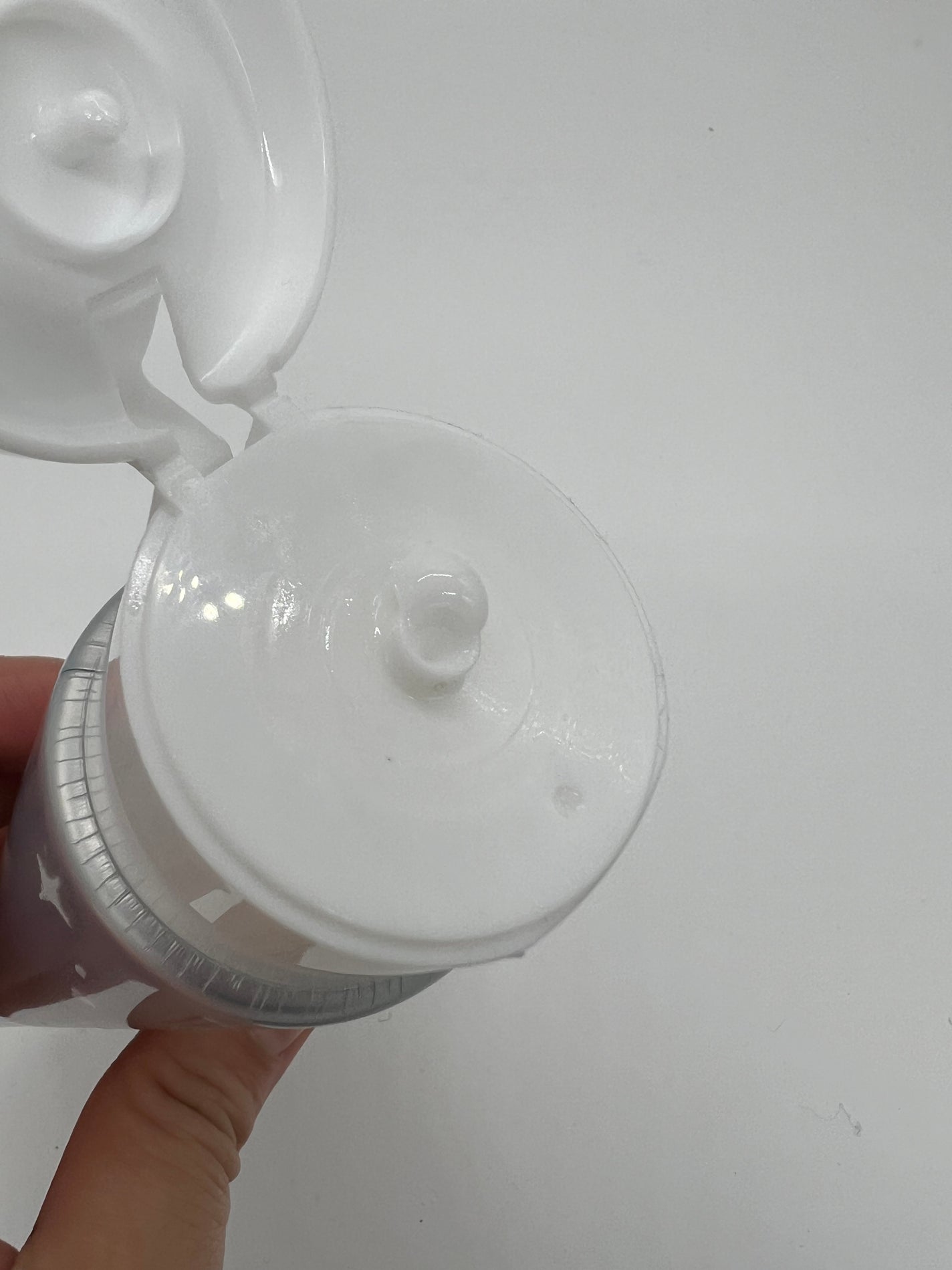 ロレッタ ナイトケアクリーム/ロレッタ/アウトバストリートメントを使ったクチコミ(3枚目)