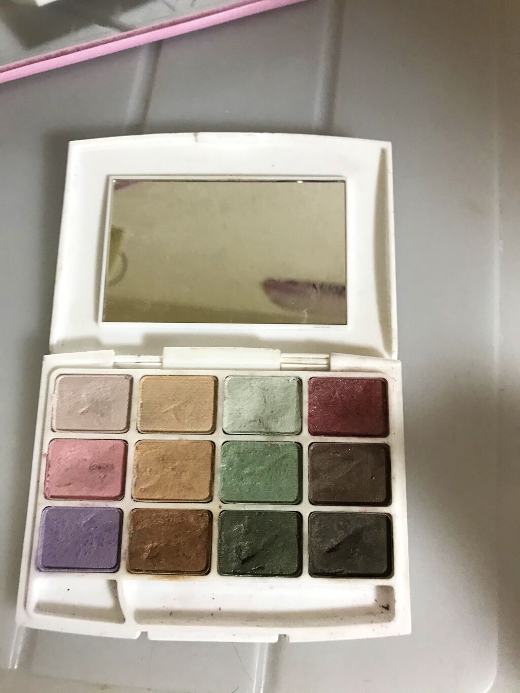 12色アイシャドウパレット/LOUJENE/アイシャドウパレットを使ったクチコミ（2枚目）