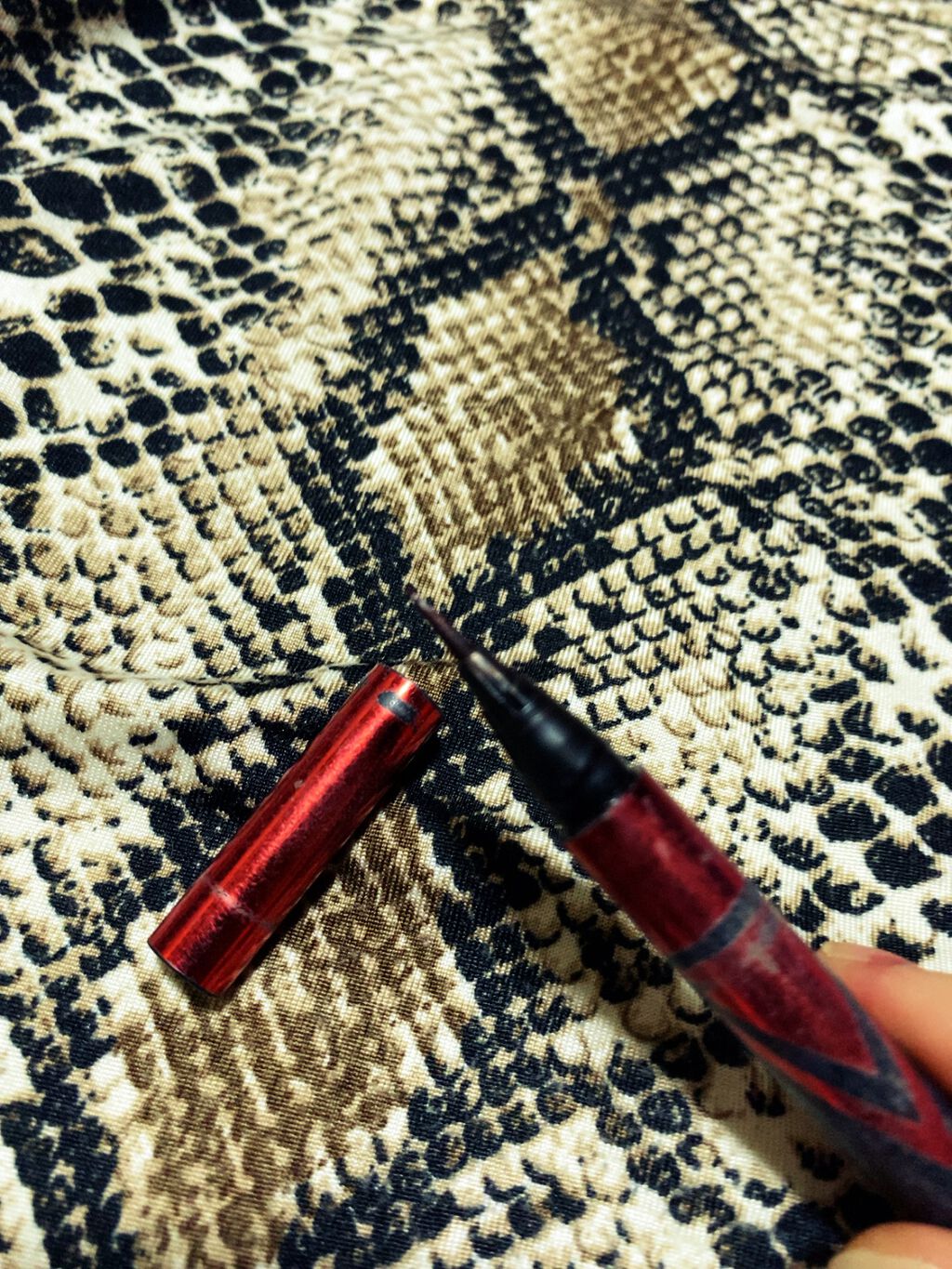 ハイパーシャープ ライナー R/MAYBELLINE NEW YORK/リキッドアイライナーを使ったクチコミ(2枚目)