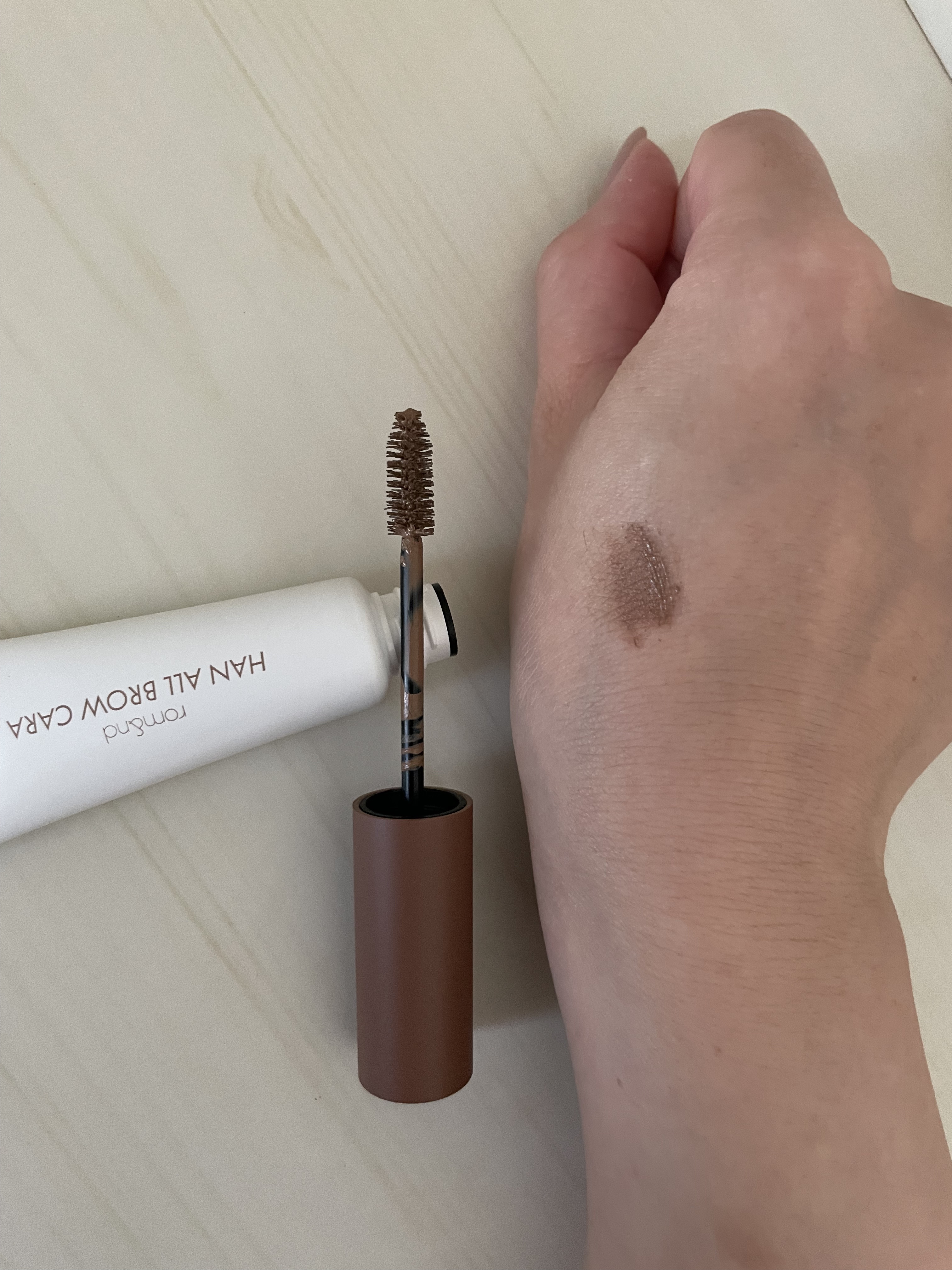 ハンオールブロウカラ/rom&nd/眉マスカラを使ったクチコミ（2枚目）