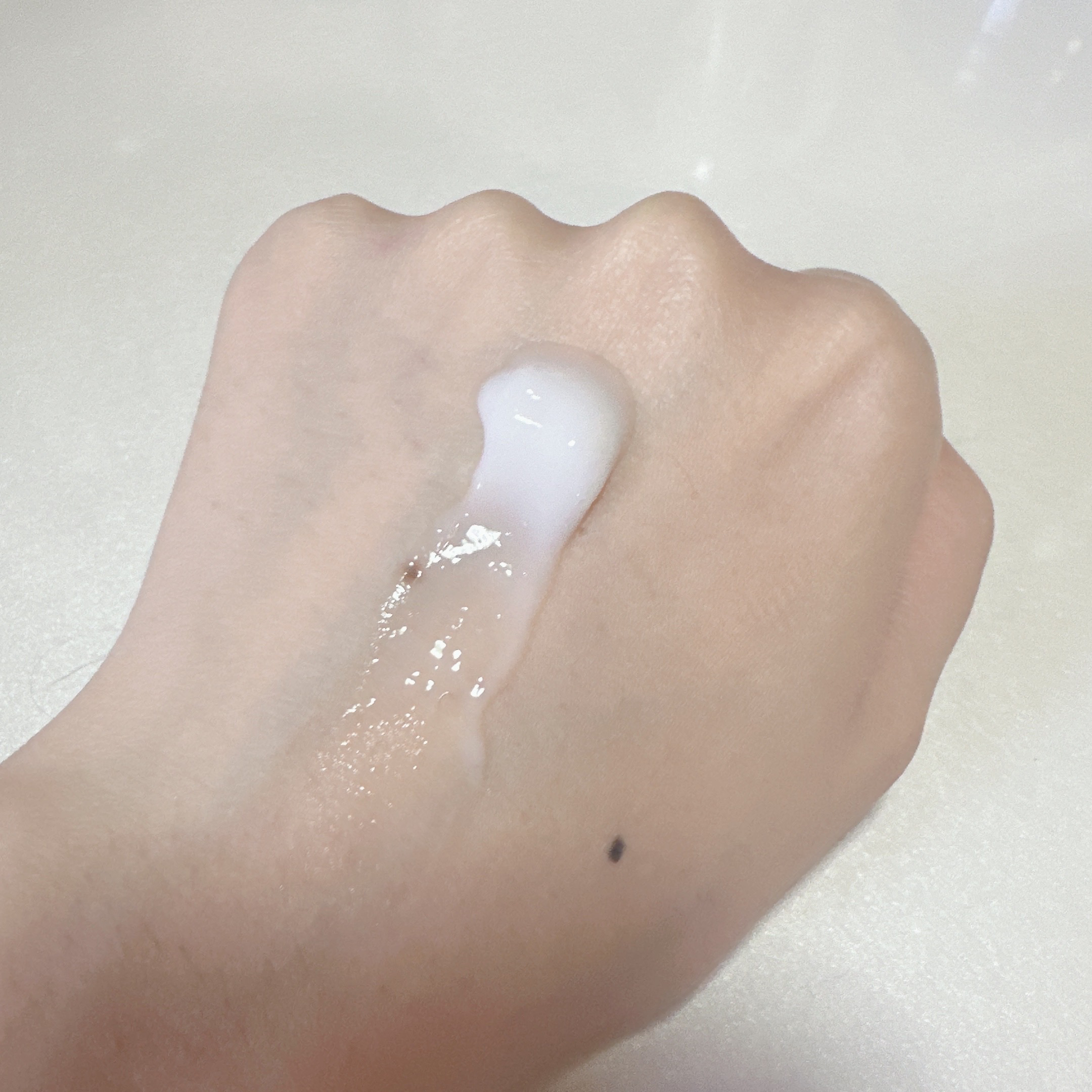 エッセンシャル CCミルクのクチコミ「エッセンシャル CCミルク #提供 #PR


MimiTv様を通して、エッセンシャル様からい.....」（3枚目）