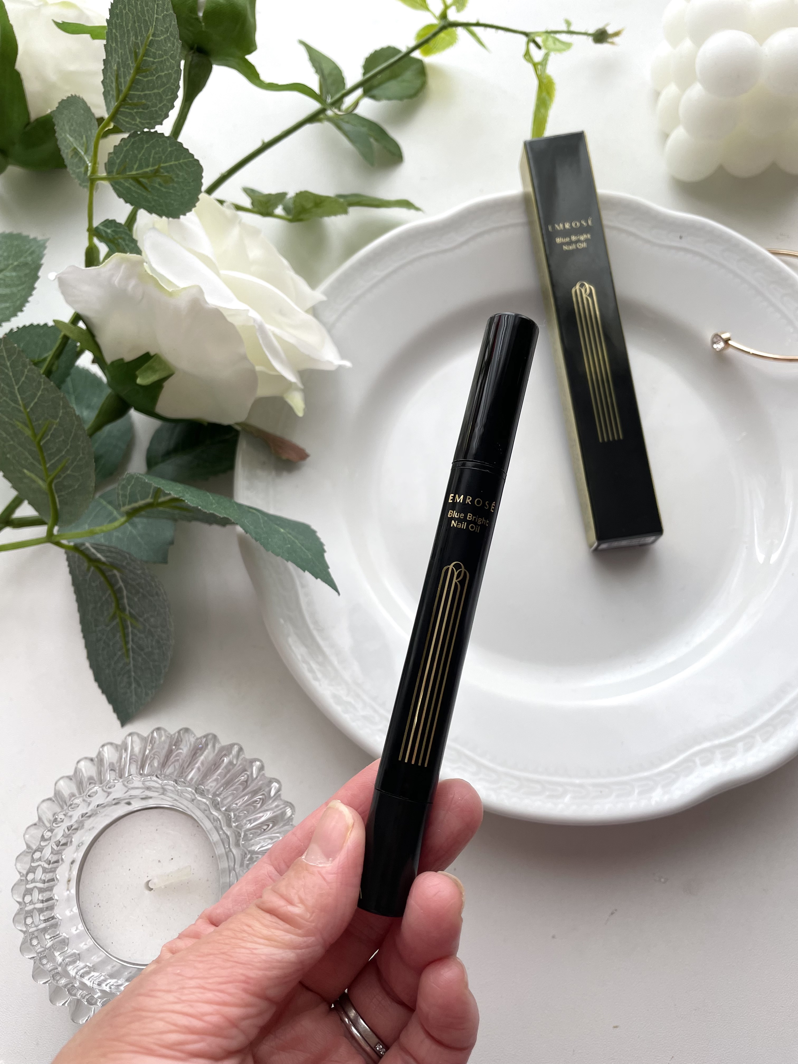 ブルーブライトネイルオイル/EMROSÉ/ネイルオイル・トリートメントを使ったクチコミ（2枚目）