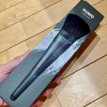 KUMO  EXPERT VEGAN MAKE UP BRUSH COLLECTIONのクチコミ「粉っぽさなしの均一な仕上がりに感動
心なしかいつもより崩れにくかった
くるくると小さい円を描く.....」（2枚目）