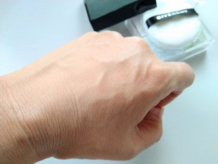 プリズム・リーブル/GIVENCHY/ルースパウダーを使ったクチコミ(6枚目)