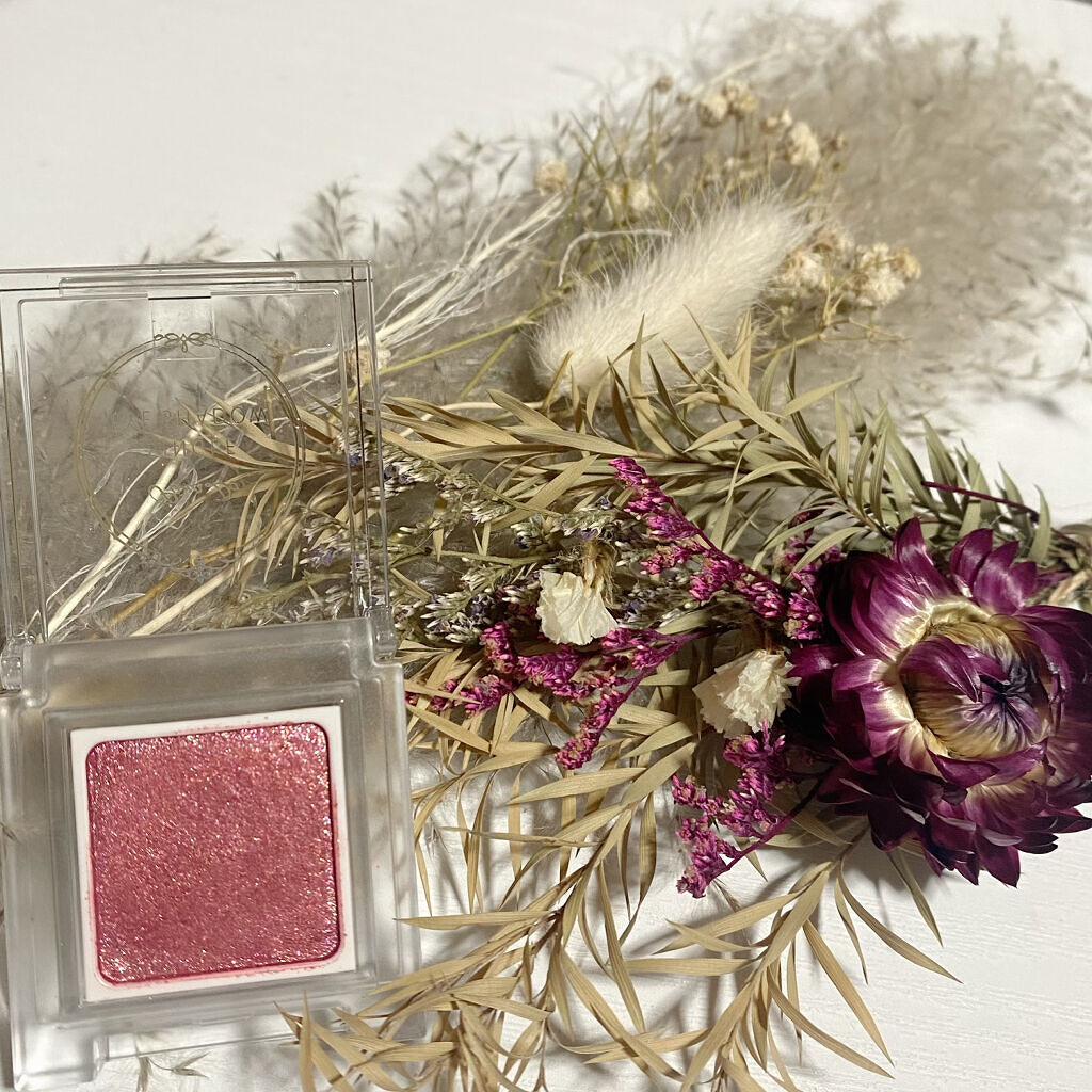 パラドゥ シングルアイシャドウ	 RD01 レッド/パラドゥ/単色アイシャドウを使ったクチコミ（2枚目）