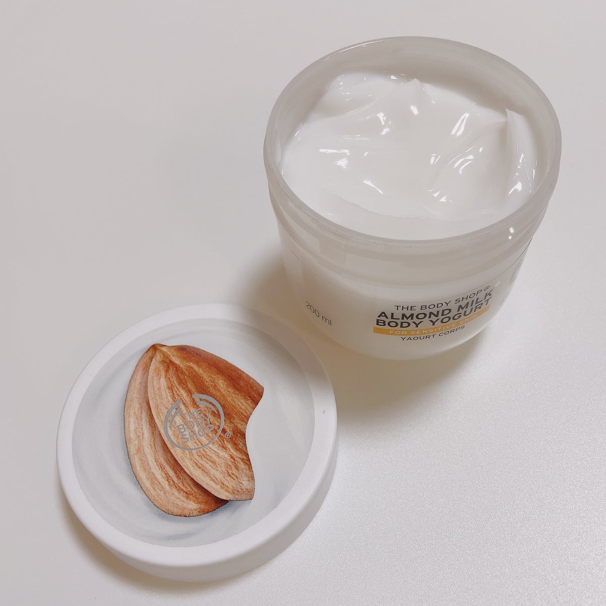 THE BODY SHOP ボディヨーグルト アーモンドミルク 200ml