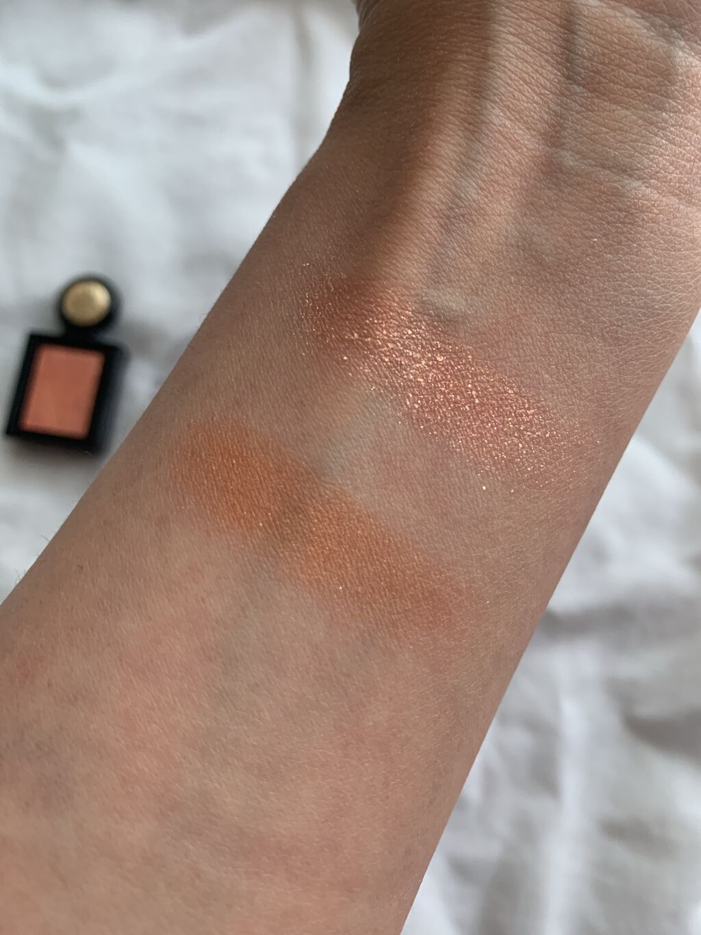 シャドーカスタマイズ (フローティング)/MAJOLICA MAJORCA/単色アイシャドウを使ったクチコミ（3枚目）