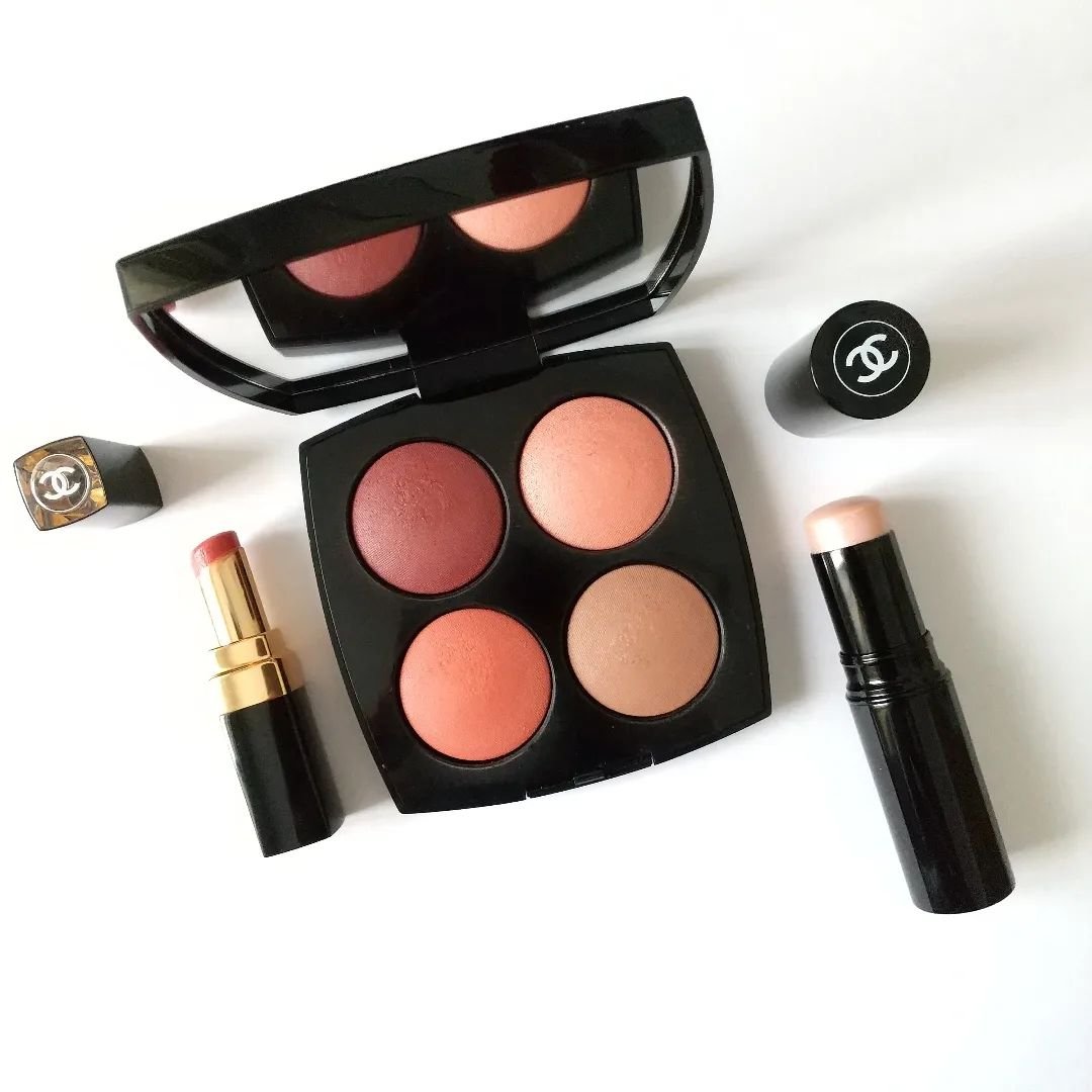 レ キャトル ルージュ ユー エ ジュ /CHANEL/アイシャドウパレットを使ったクチコミ（1枚目）