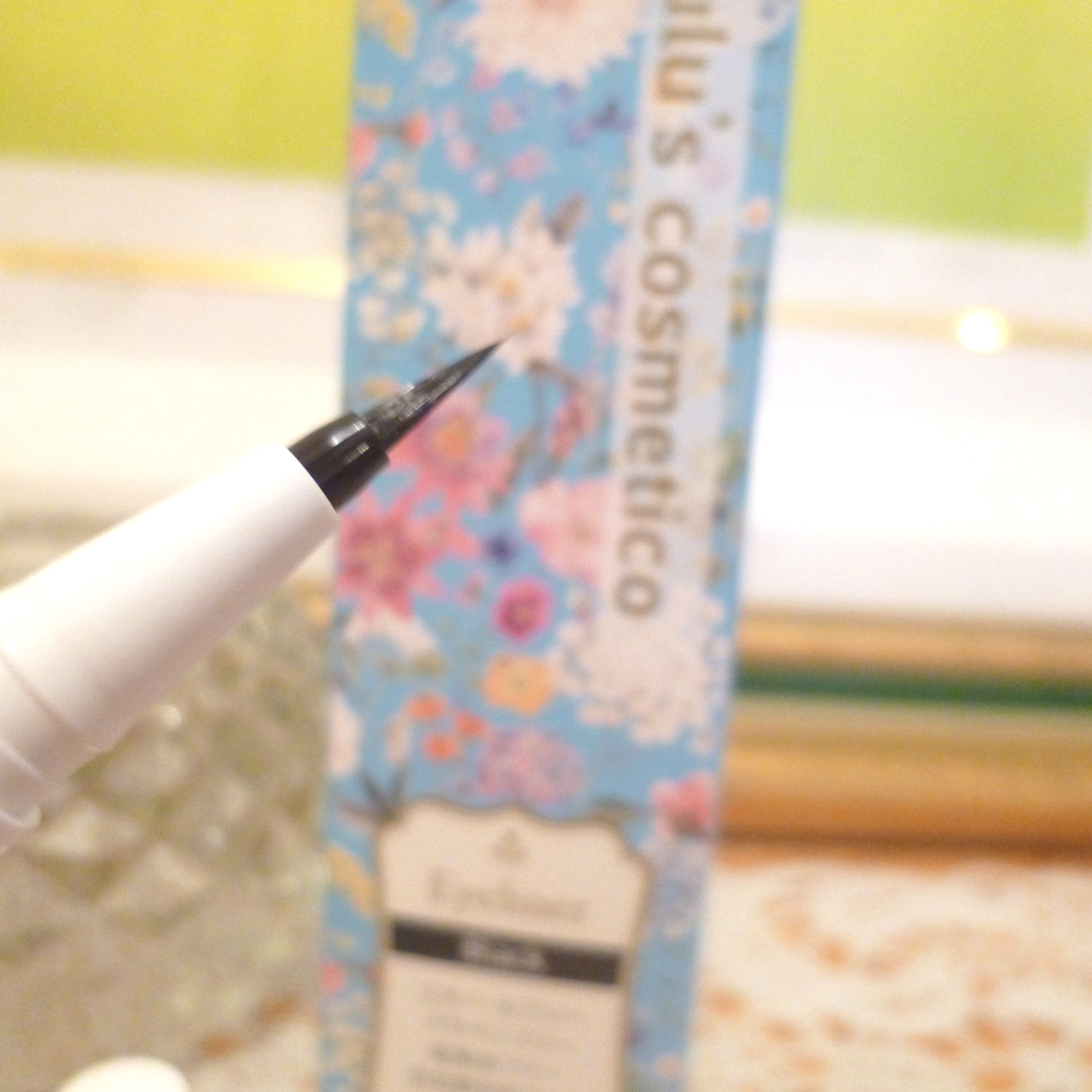 リキッドアイライナー/ルルズコスメティコ/リキッドアイライナーを使ったクチコミ（3枚目）