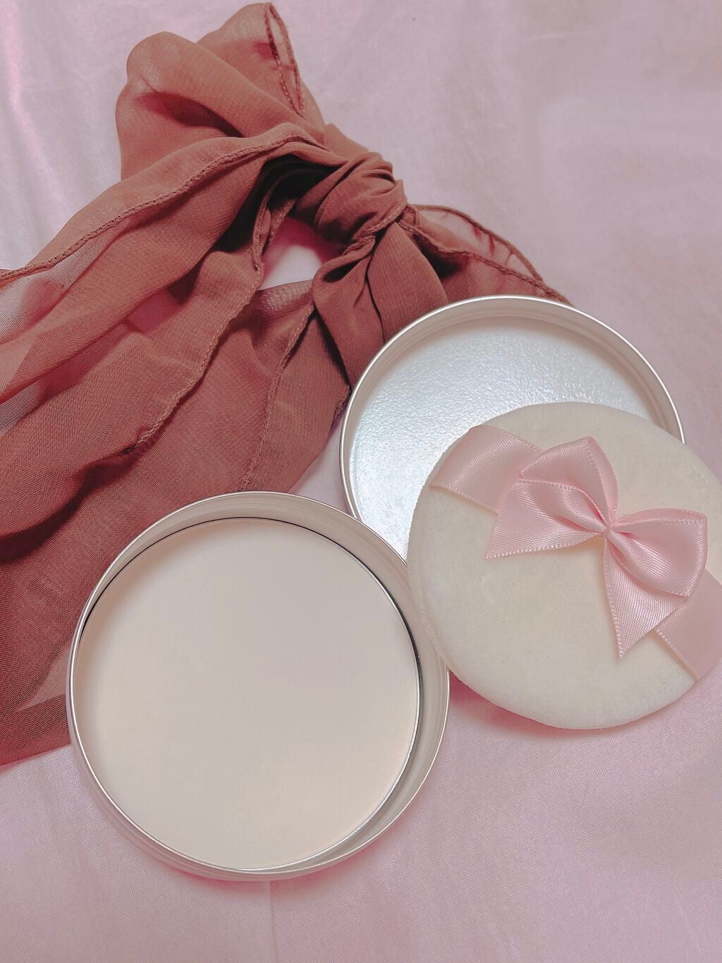 すっぴんパウダー パステルローズの香り/クラブ/プレストパウダーを使ったクチコミ(2枚目)