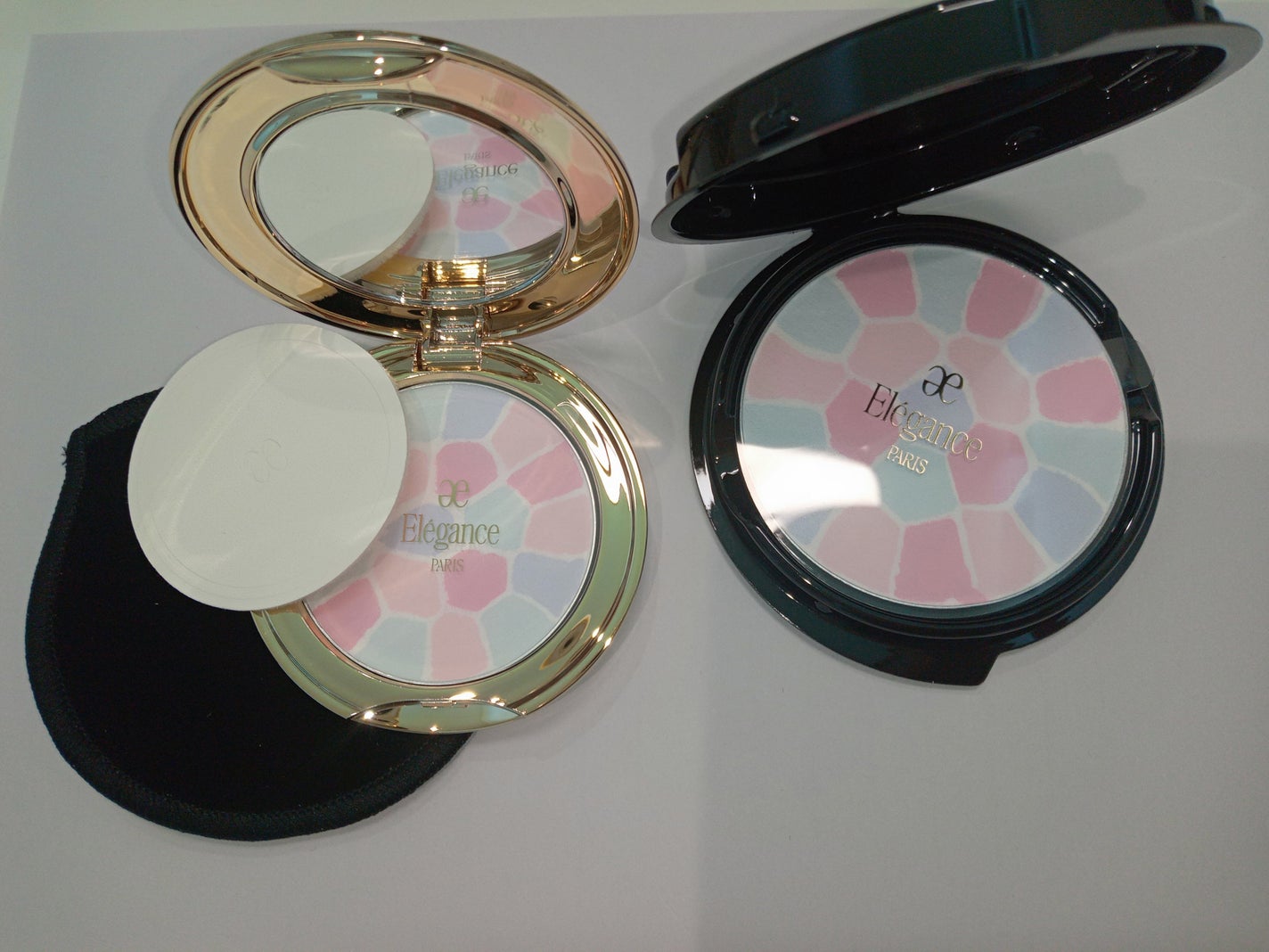 ラ プードル オートニュアンス/Elégance/プレストパウダーを使ったクチコミ(1枚目)