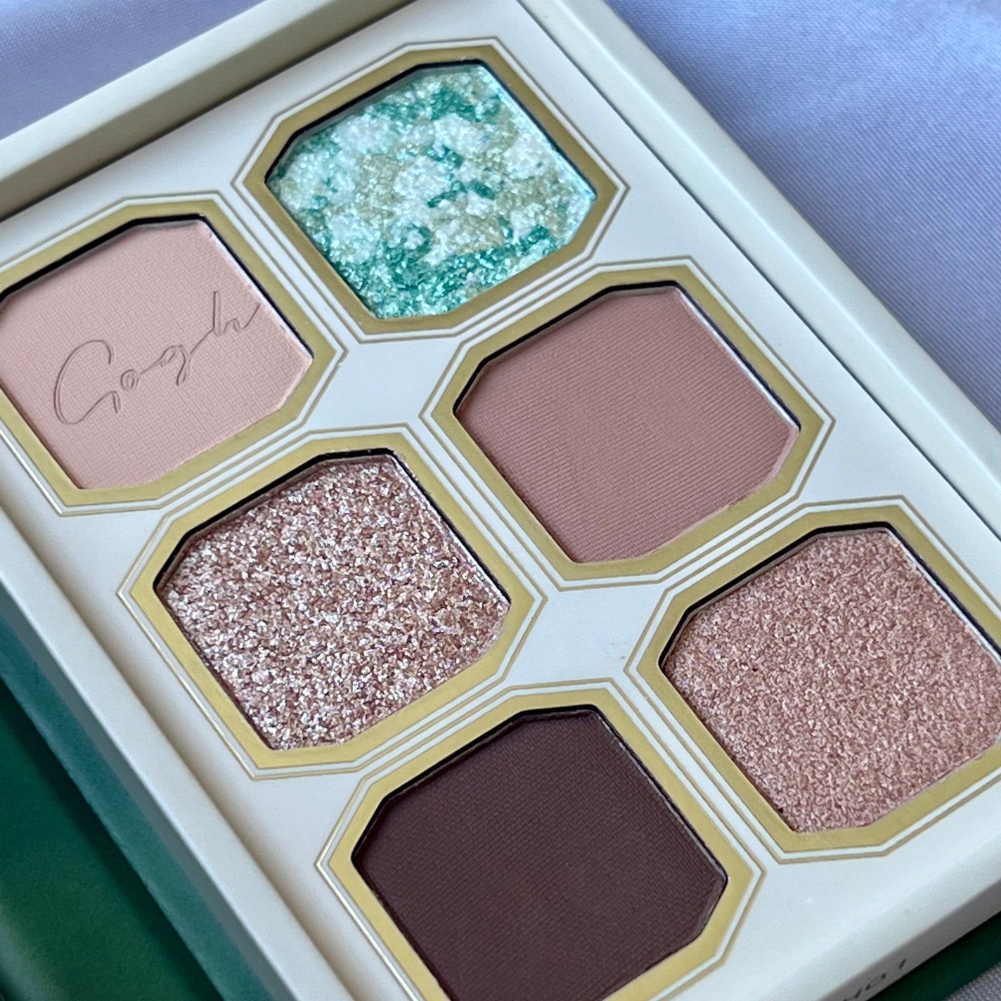 絵画アイシャドウパレット/MilleFée/アイシャドウパレットを使ったクチコミ(5枚目)