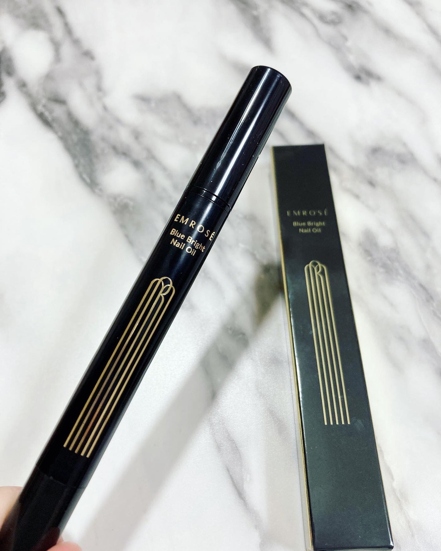 ブルーブライトネイルオイル/EMROSÉ/ネイルオイル・トリートメントを使ったクチコミ(1枚目)