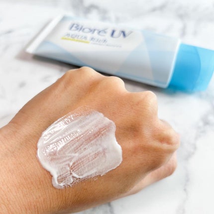 ビオレUV アクアリッチ ライトアップエッセンス/ビオレ/日焼け止めクリームを使ったクチコミ(4枚目)