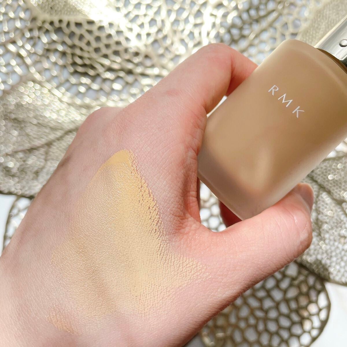 RMK リクイドファンデーション フローレスカバレッジ/RMK/リキッドファンデーションを使ったクチコミ(7枚目)