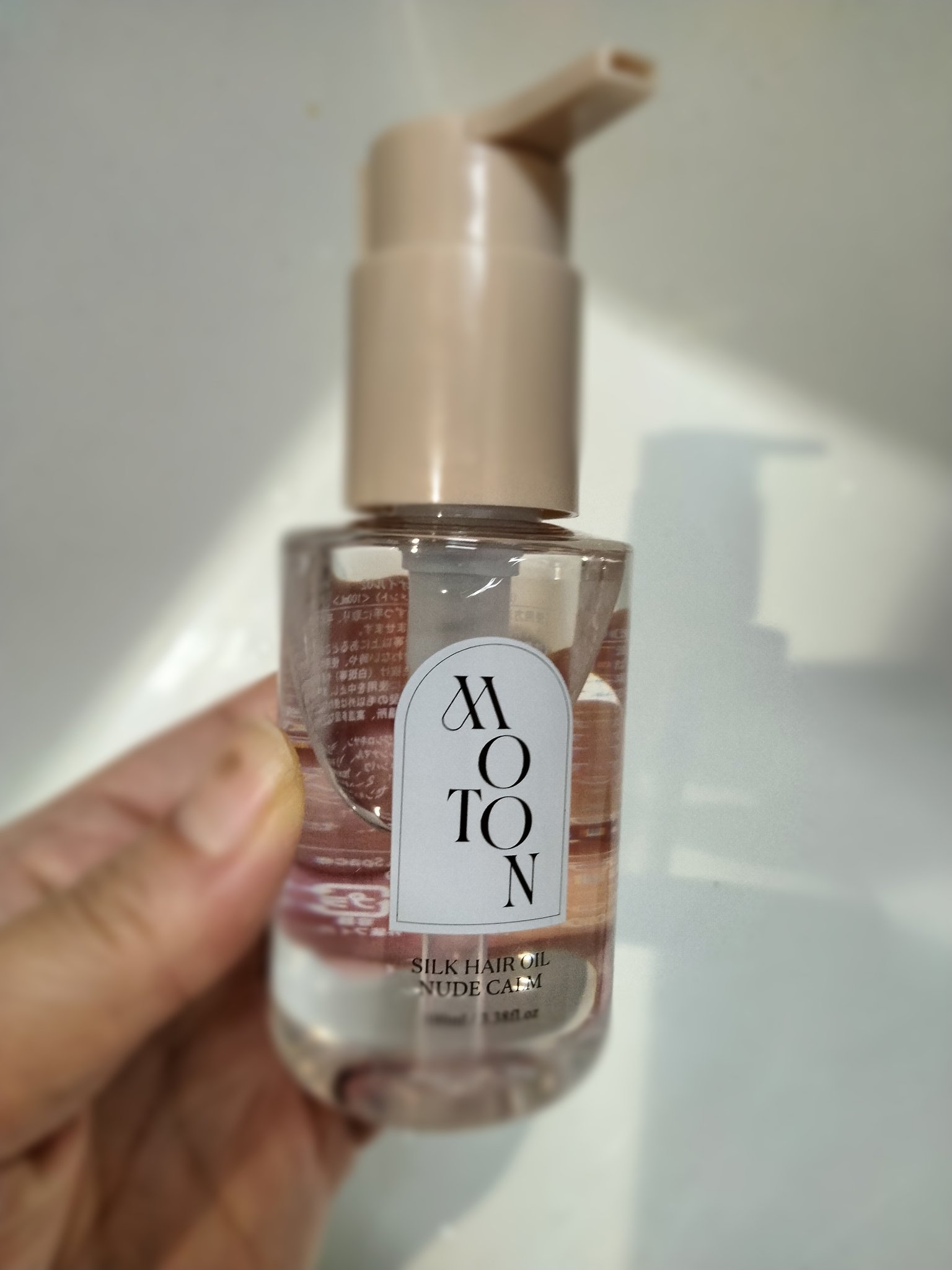 MOTON シルクヘアオイル ヌードカルム/MOTON/ヘアオイルを使ったクチコミ（1枚目）