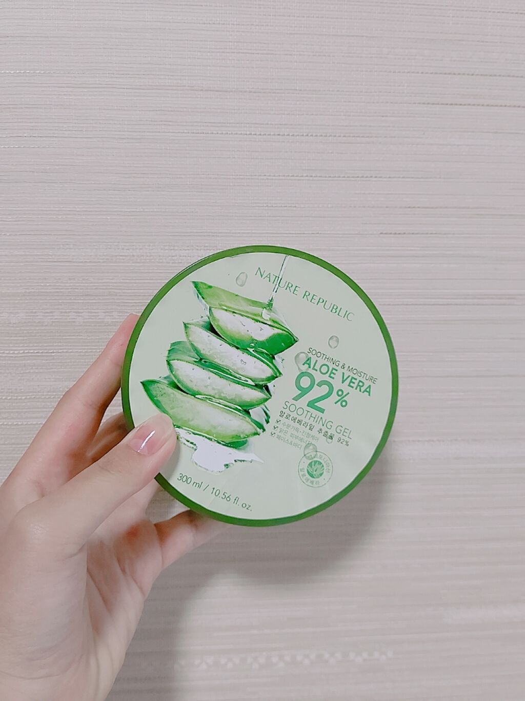 マイルド&モイスチャーアロエジェル/ネイチャーリパブリック/ボディローションを使ったクチコミ(1枚目)