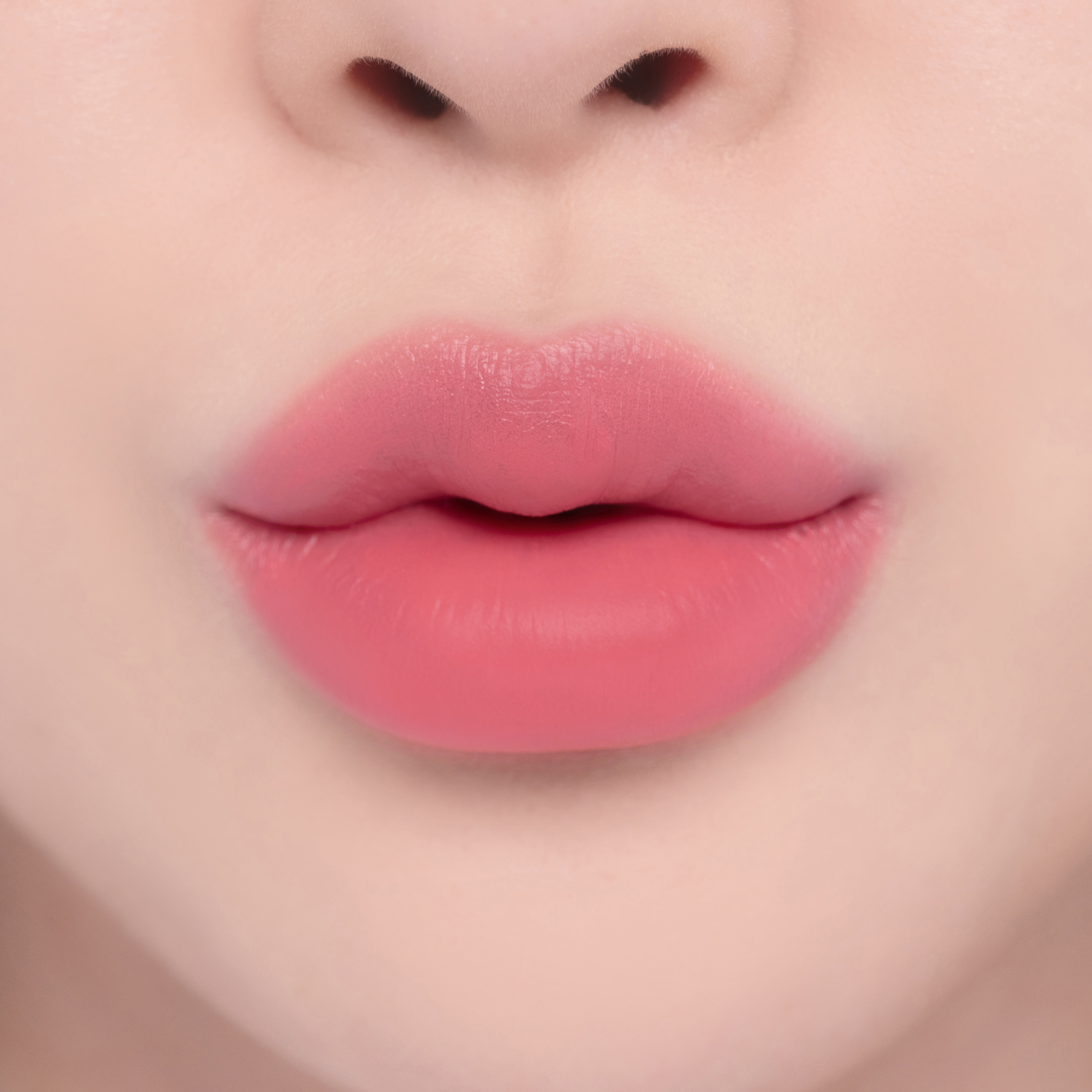 09 GENTLE CREAM PEACH