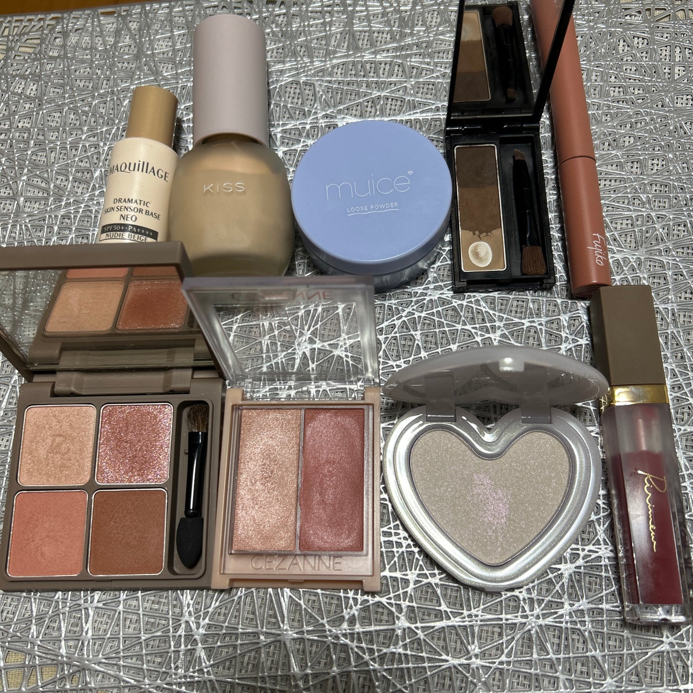 ケイト デザイニングアイブロウ3D/KATE/パウダーアイブロウを使ったクチコミ(2枚目)