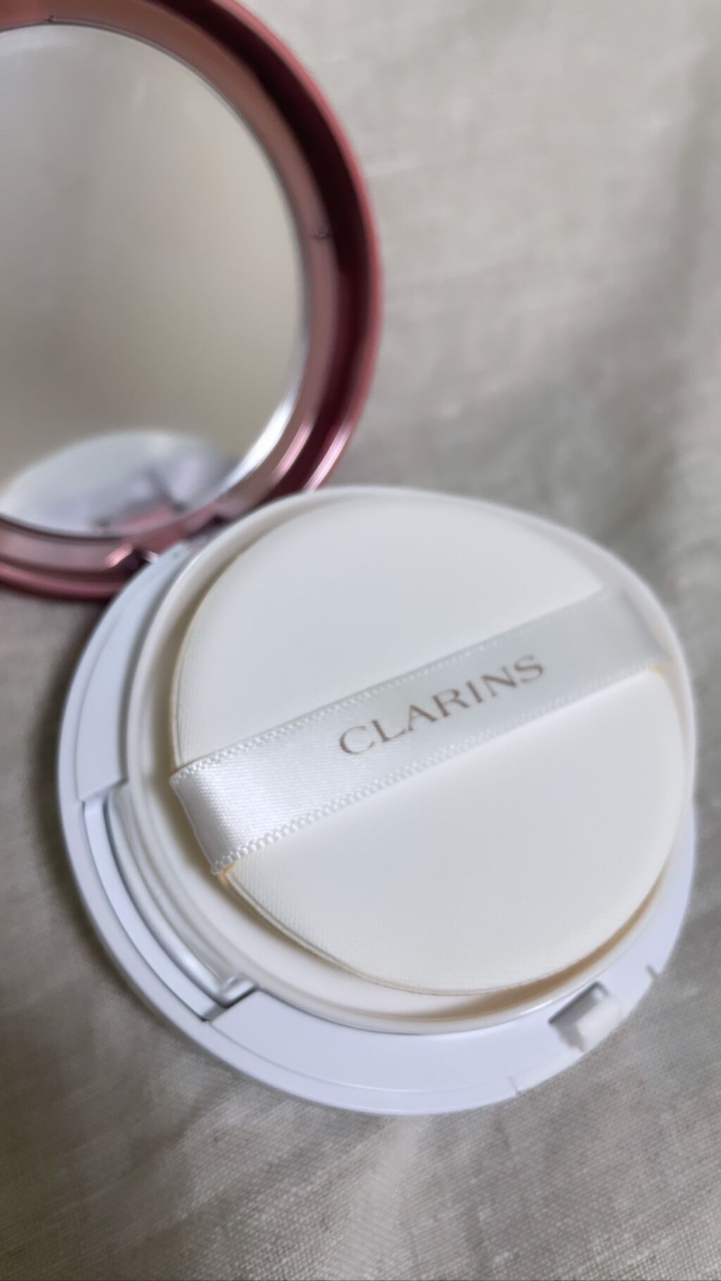 ブライトプラス ブライトニング クッションファンデーション 103 アイボリー/CLARINS/クッションファンデーションを使ったクチコミ（3枚目）