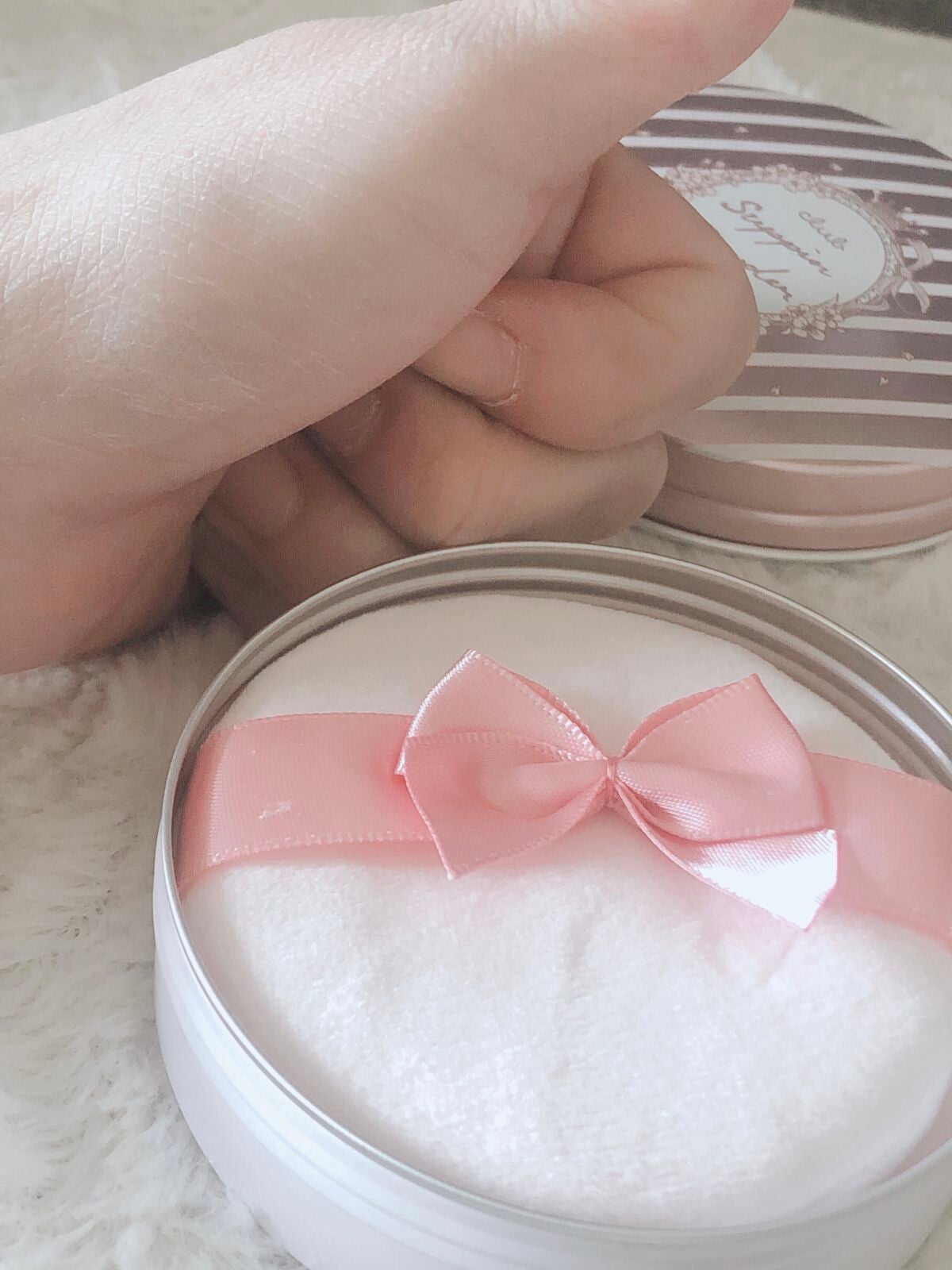 すっぴんパウダーB サクラシャボンの香り 2023/クラブ/フェイスパウダーを使ったクチコミ(3枚目)