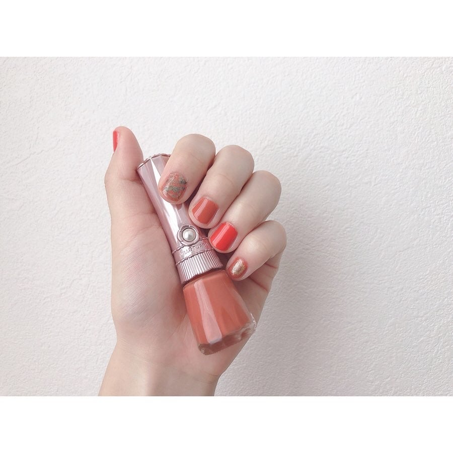 コンスピキュアス ネイルカラー /Amplitude/マニキュアを使ったクチコミ(2枚目)