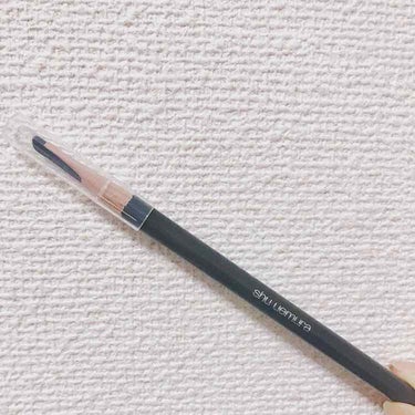 商品名：ハードフォーミュラ ハード9 ブラウン02

分類：アイブロウペンシル

レビュー：この形がすごく描きやすくて柔らかい眉毛が簡単にかけます。ペンの硬さは、固めよりで描きやすいです。ペンが短くなっ