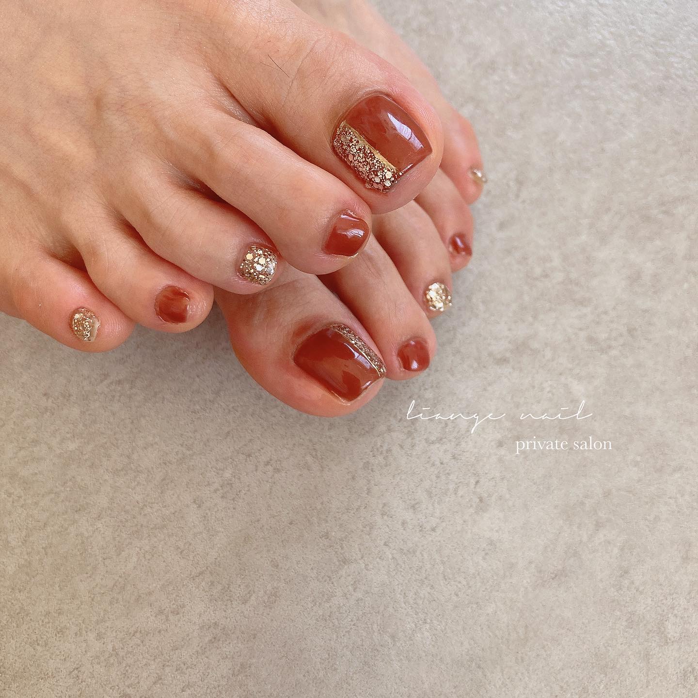 #ネイル,#夏ネイル,#大人ニュアンスネイル,#ニュアンスネイル,#ジェルネイル,#ミラーネイル,#フットネイル,#秋ネイルのネイルデザイン