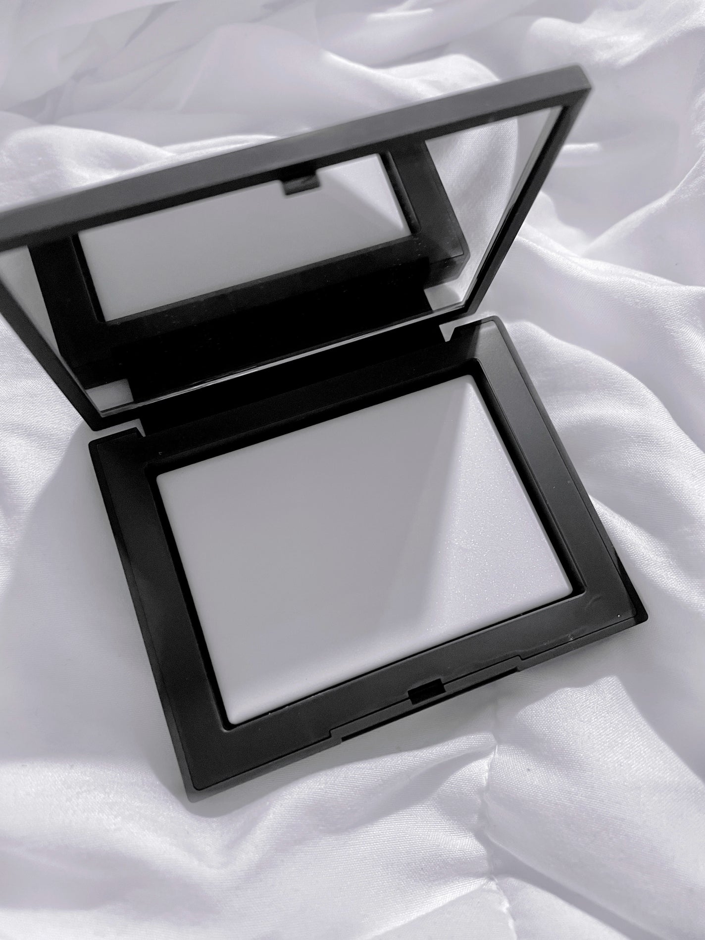 ライトリフレクティングセッティングパウダー プレスト N/NARS/プレストパウダーを使ったクチコミ(2枚目)