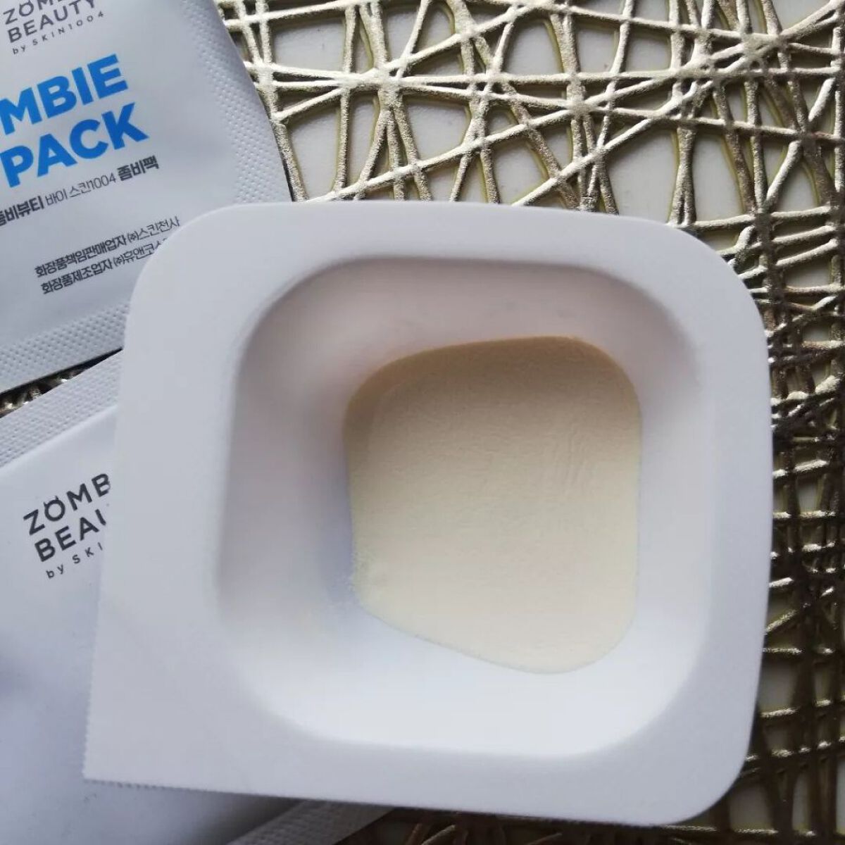 ゾンビビューティー ゾンビパック/SKIN1004/シートマスク・パックを使ったクチコミ(4枚目)
