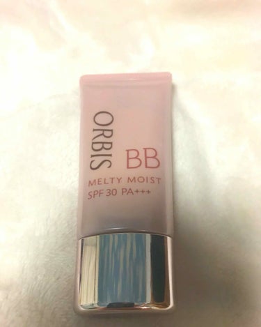 オルビスのBBクリーム❤️メルティーモイストBBです🙂
カラーはナチュラルです。SPF30・PA+++🍀

塗り心地が軽いです😃
隠したいポイントだけSHISEIDOのコンシーラー(スポッツカバー)を使