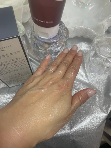 meltea ボディソープスクラブ/MelTea/ボディスクラブを使ったクチコミ(4枚目)