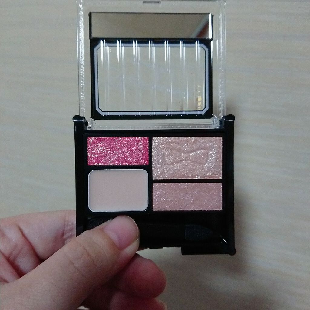 シアーニュアンスシャドウ/スウィーツ スウィーツ/アイシャドウパレットを使ったクチコミ(2枚目)
