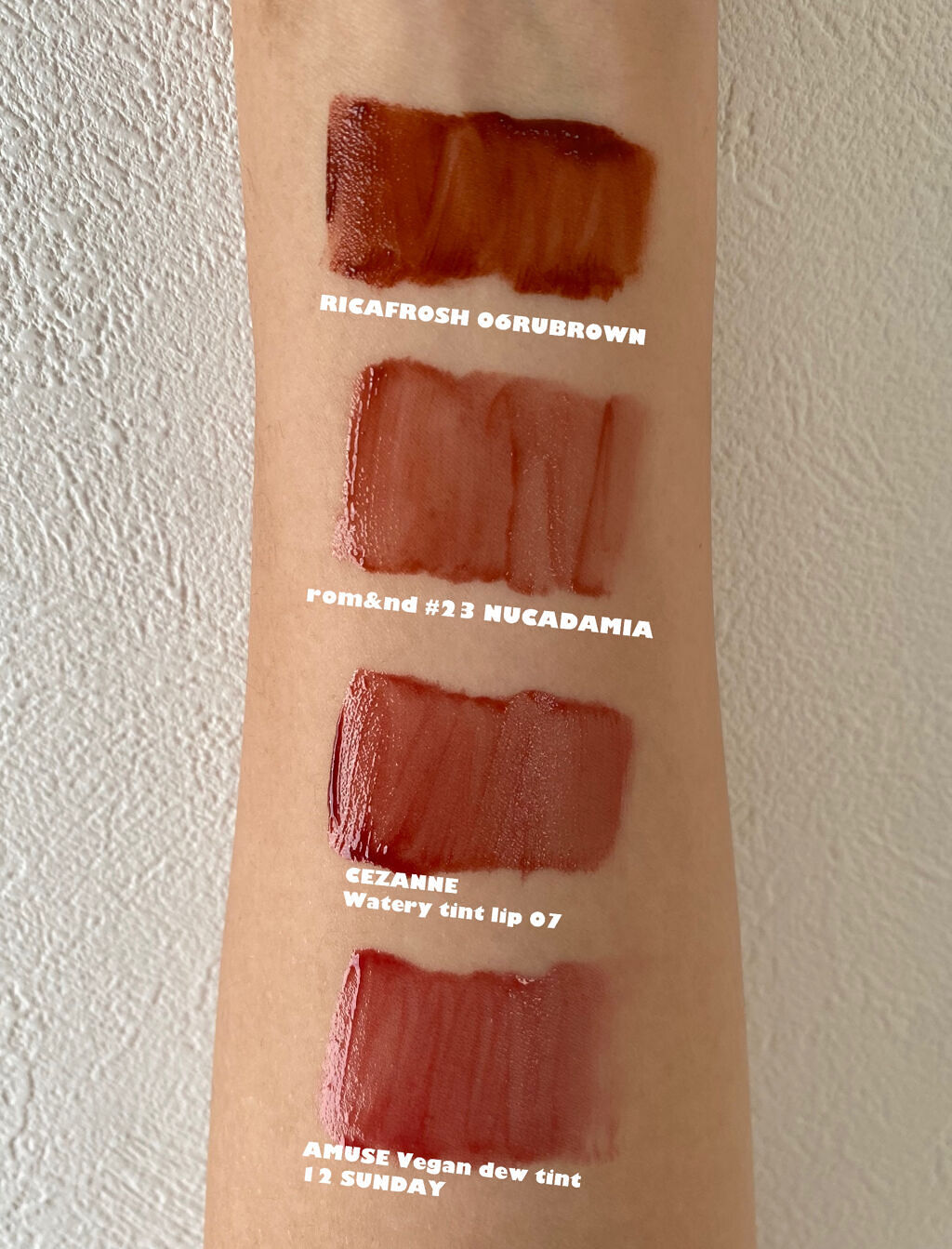 ジューシーラスティングティント/rom&nd/リップティントを使ったクチコミ（2枚目）