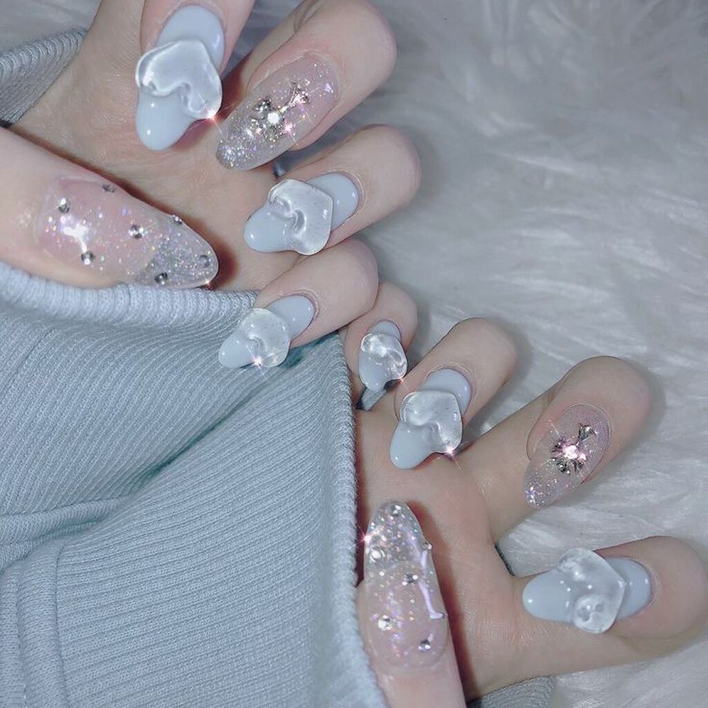 kaho-- on LIPS 「個人的に可愛いと思うネイル5選次のネイルの参考にしてみてくださ..」(2枚目)