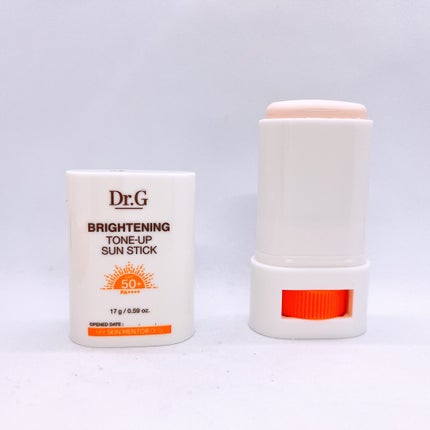 ブライトニングアップサンスティック SPF50+ PA++++/Dr.G/日焼け止めスティックを使ったクチコミ(3枚目)