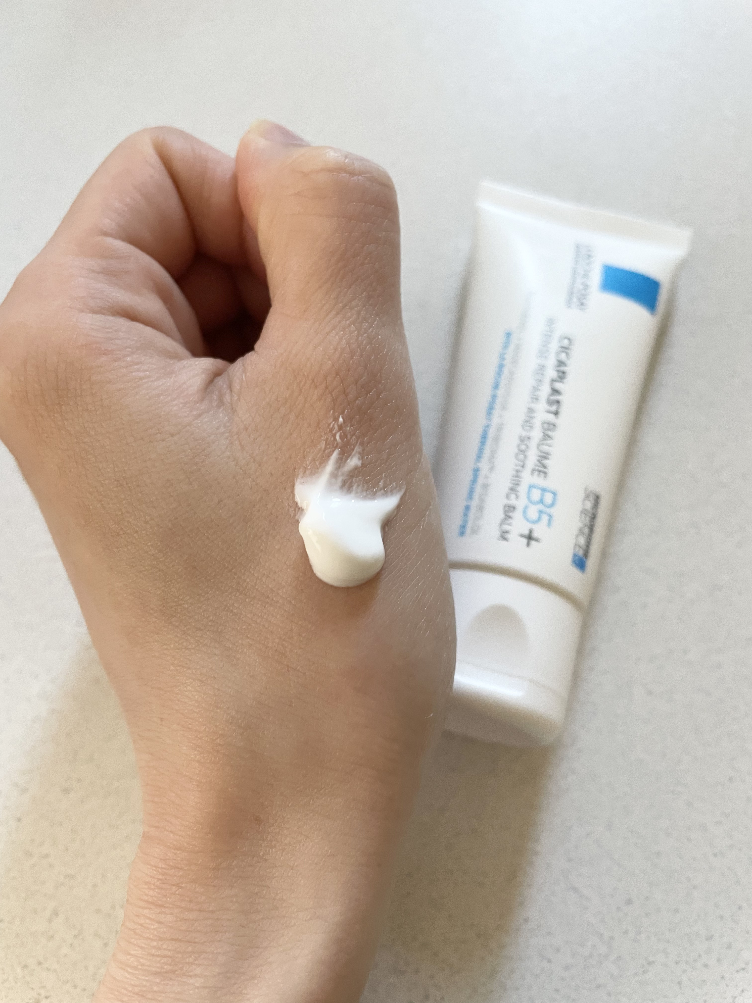 シカプラスト リペアクリーム B5+	/ラ ロッシュ ポゼ/フェイスクリームを使ったクチコミ（2枚目）